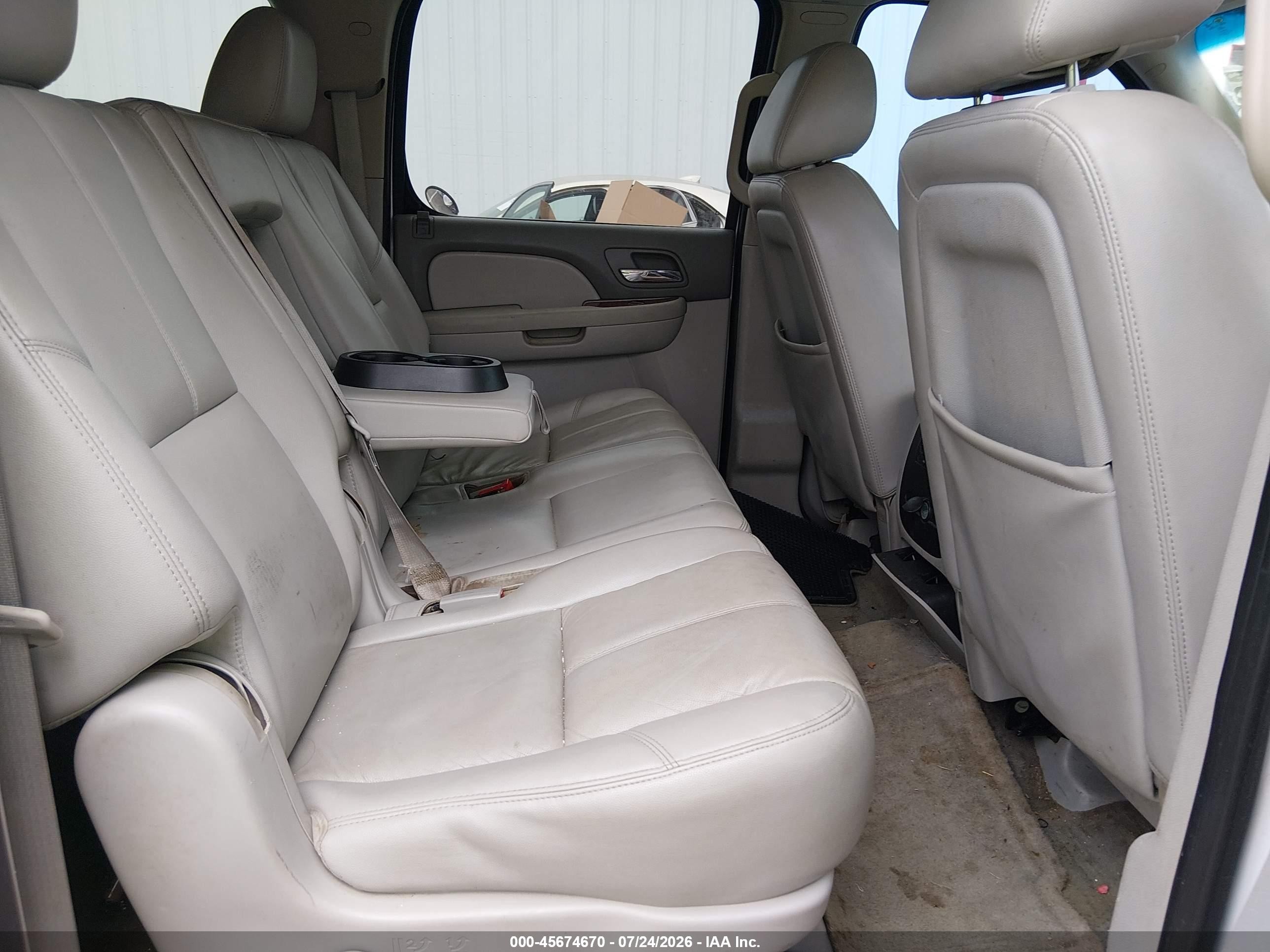 2013 Gmc Yukon Xl 1500 Slt White vin: 1GKS1KE02DR293402