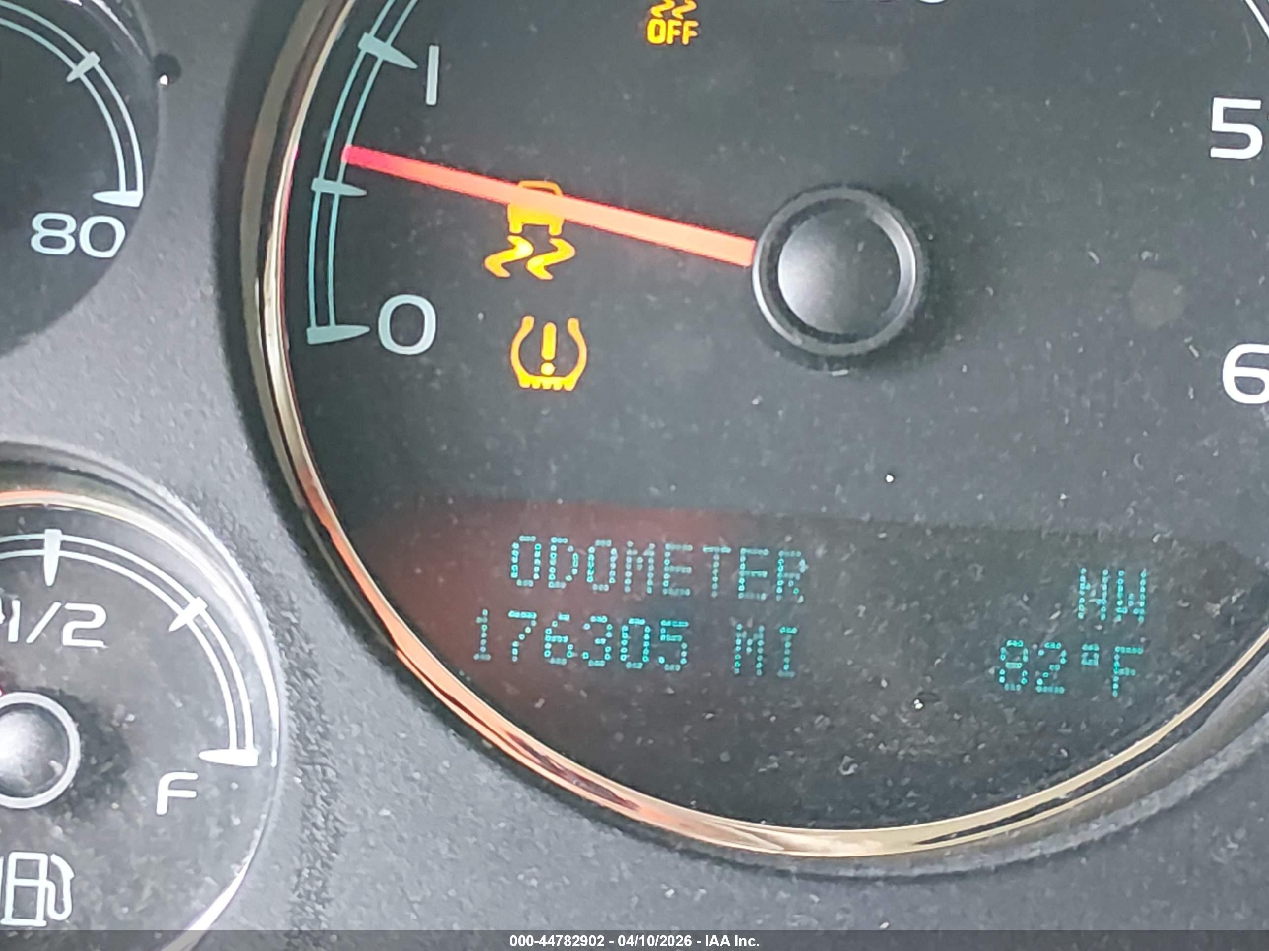 2013 Gmc Yukon Xl 1500 Slt Gold vin: 1GKS1KE03DR347399