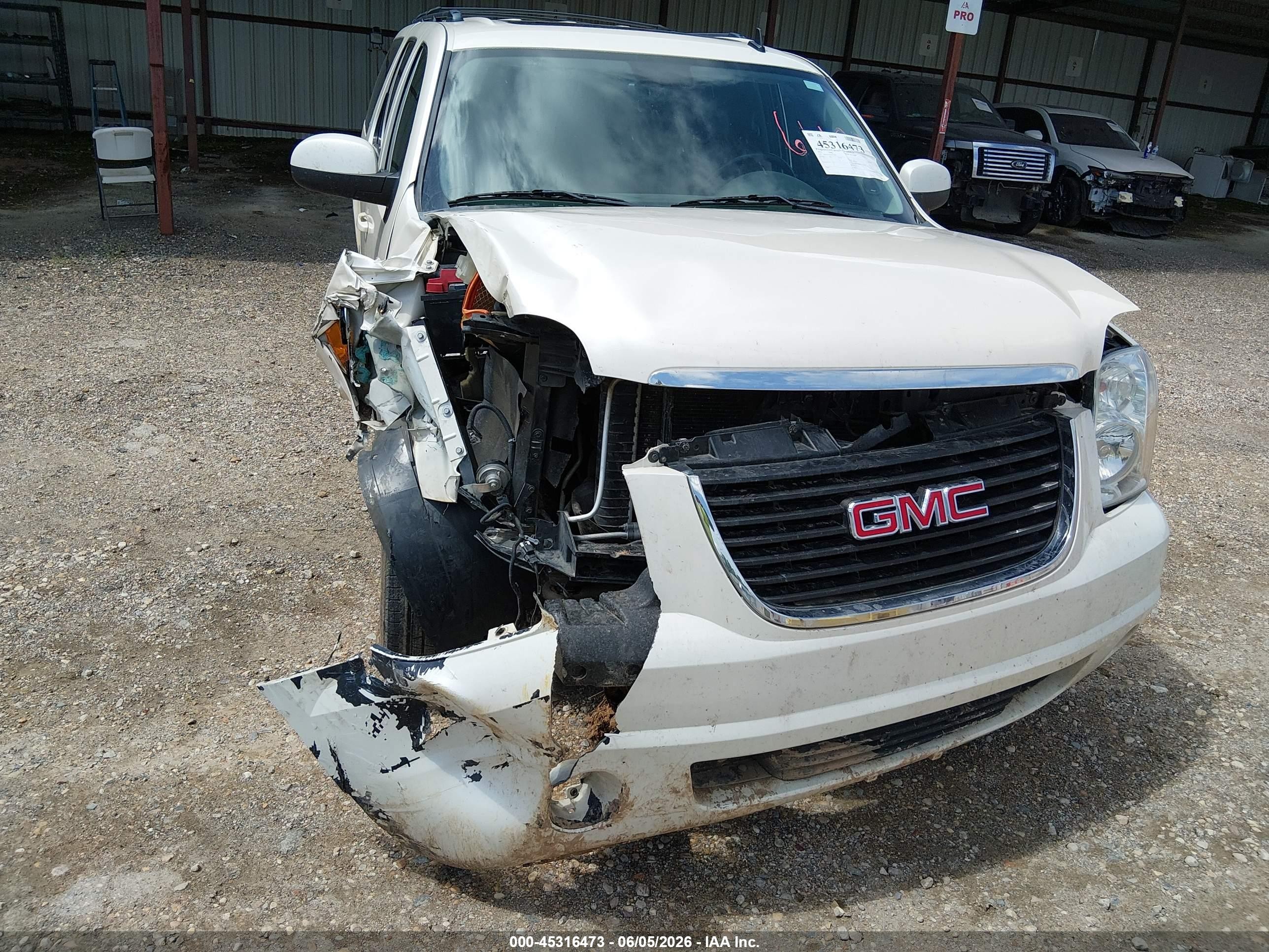 2014 Gmc Yukon Xl 1500 Slt White vin: 1GKS1KE03ER137693