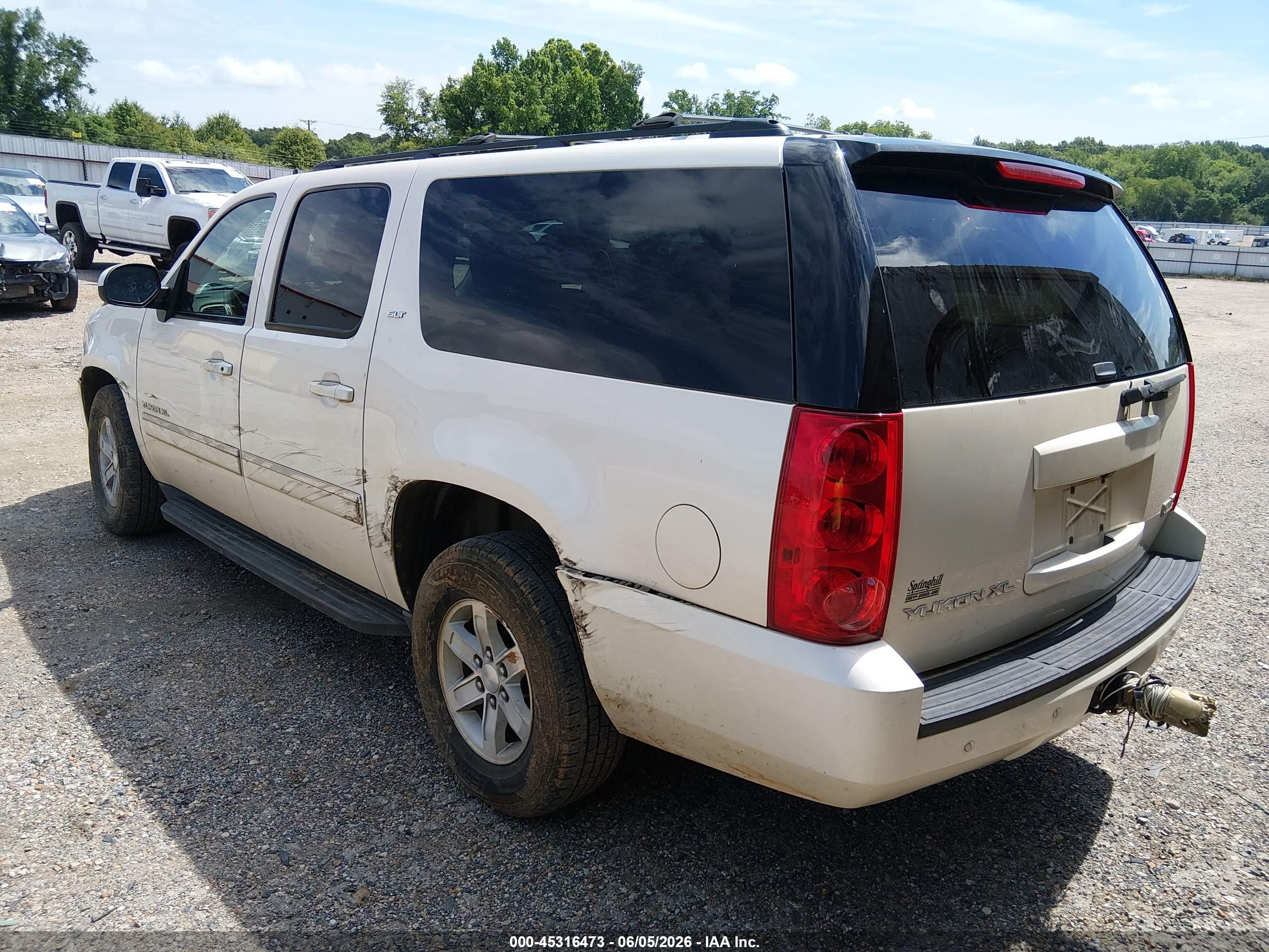 2014 Gmc Yukon Xl 1500 Slt White vin: 1GKS1KE03ER137693