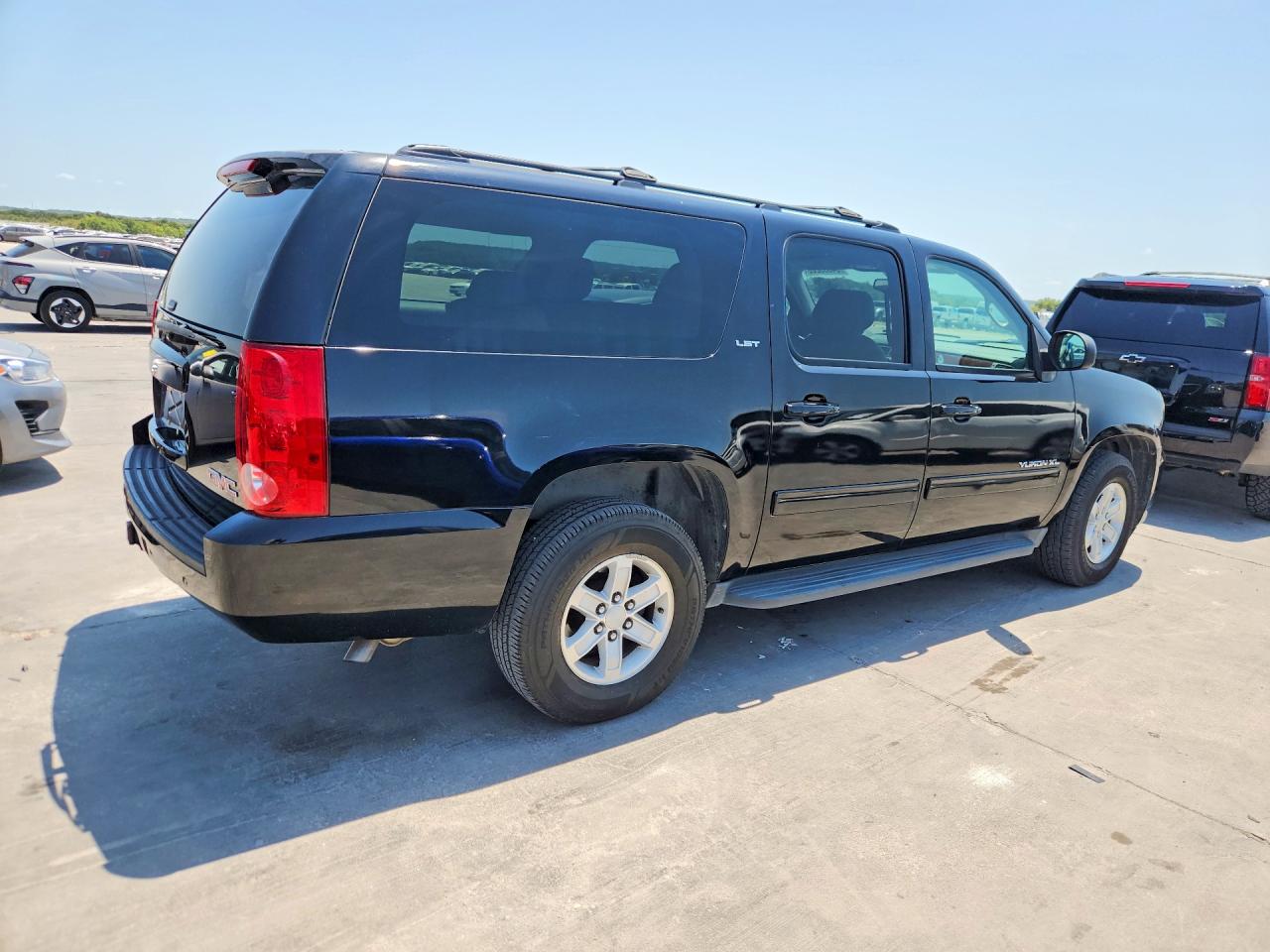 2013 Gmc Yukon Xl Black vin: 1GKS1KE05DR301539