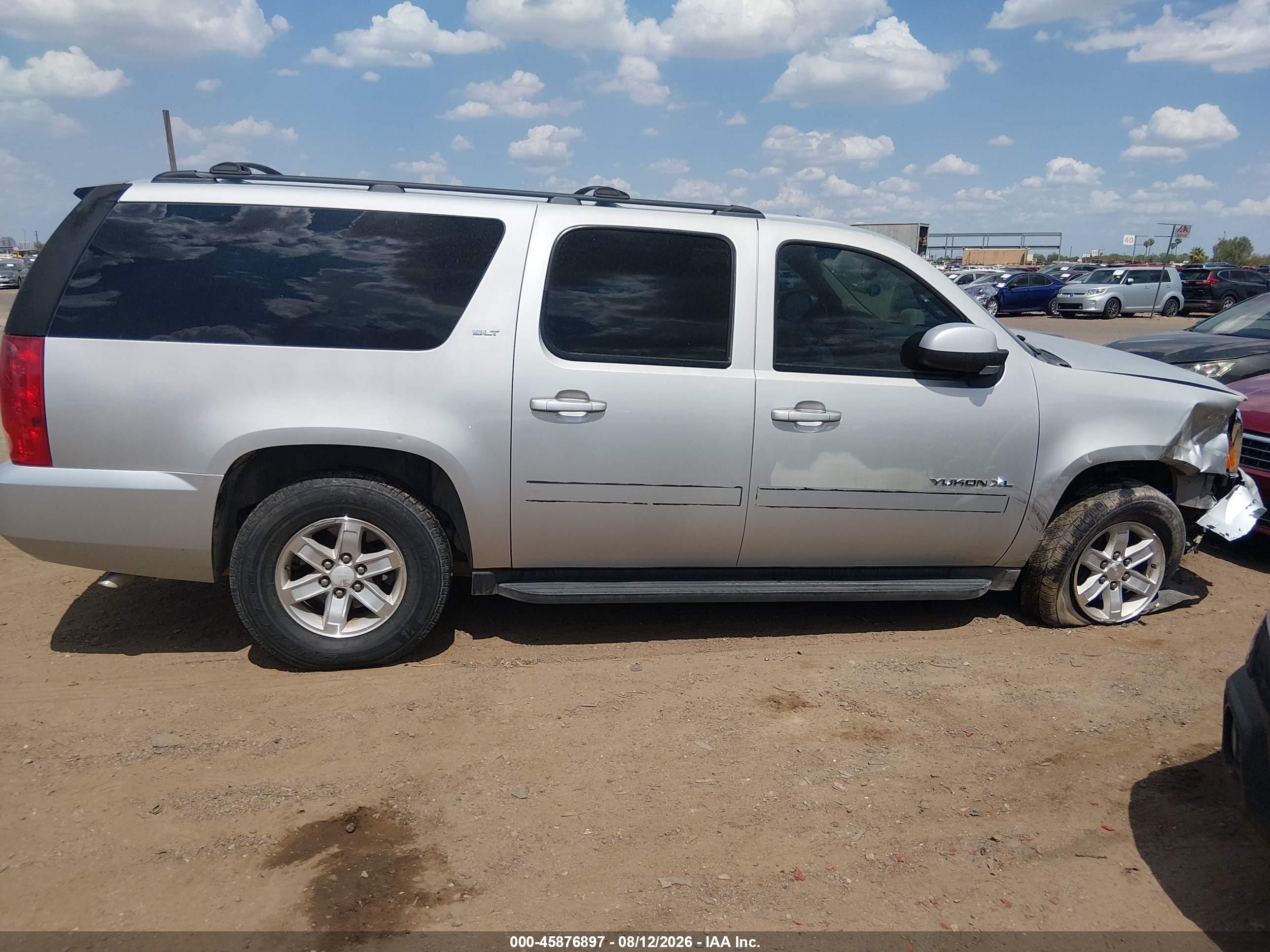2013 Gmc Yukon Xl 1500 Slt Silver vin: 1GKS1KE08DR301325