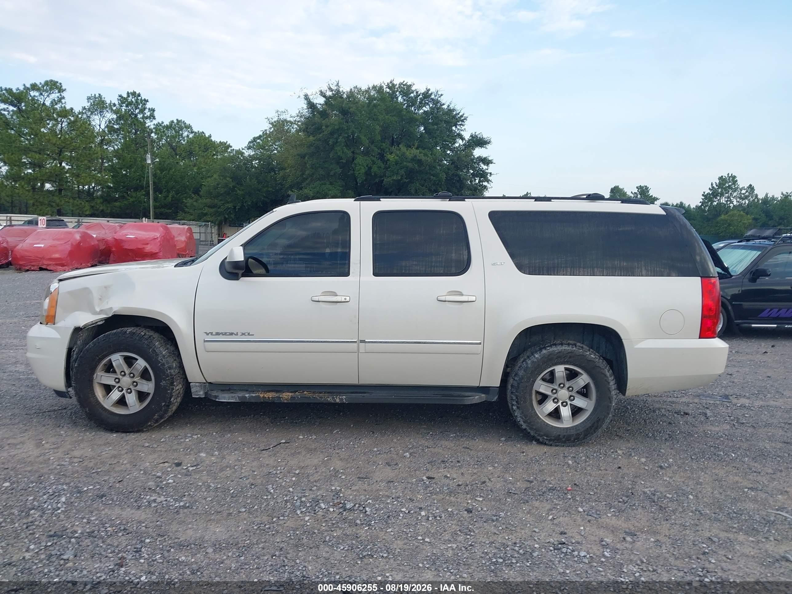 2012 Gmc Yukon Xl 1500 Slt White vin: 1GKS1LE0XCR101941