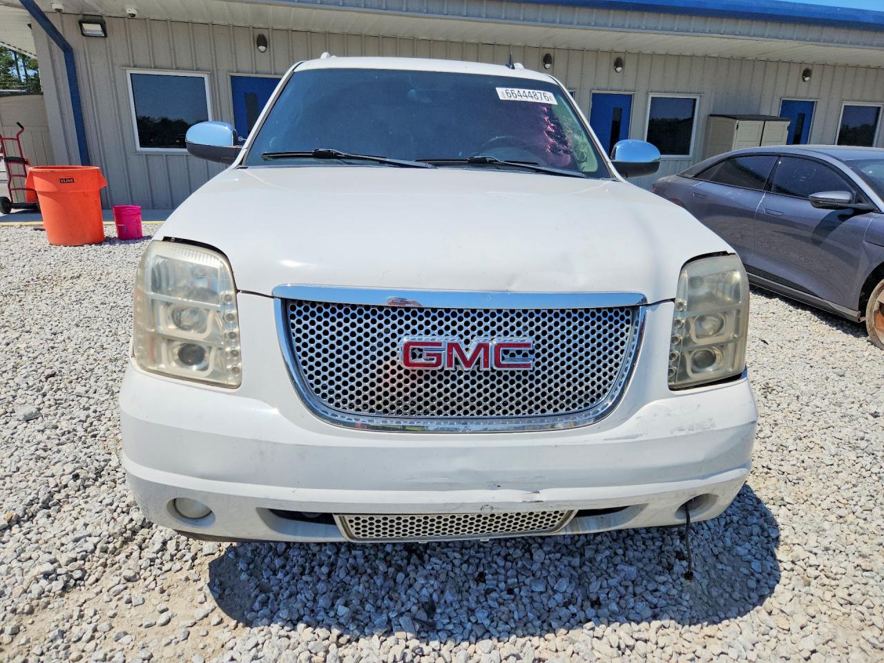 2011 Gmc Yukon Xl Denali White vin: 1GKS1MEF0BR216461