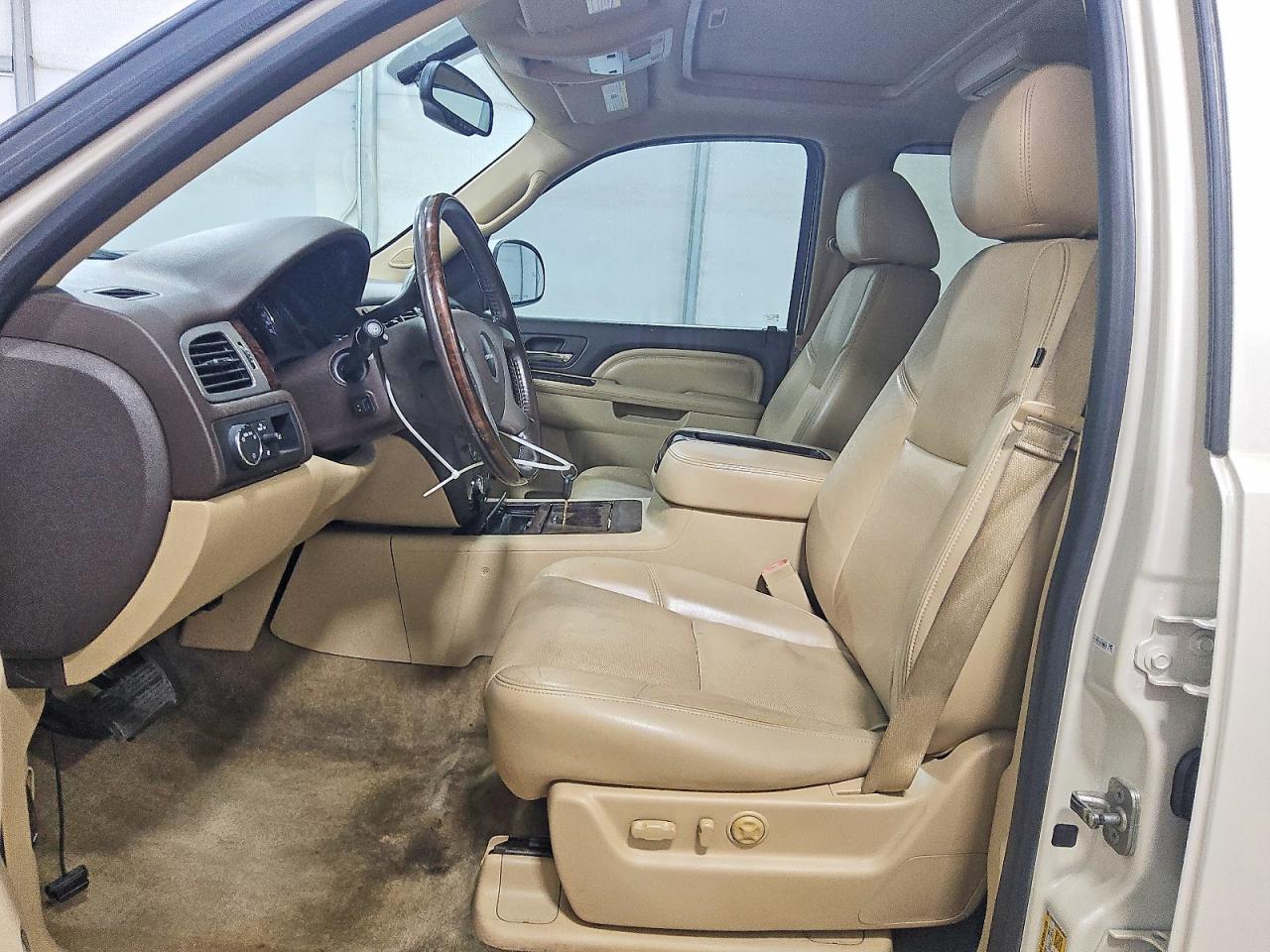 2013 Gmc Yukon Xl Denali White vin: 1GKS1MEF0DR149878