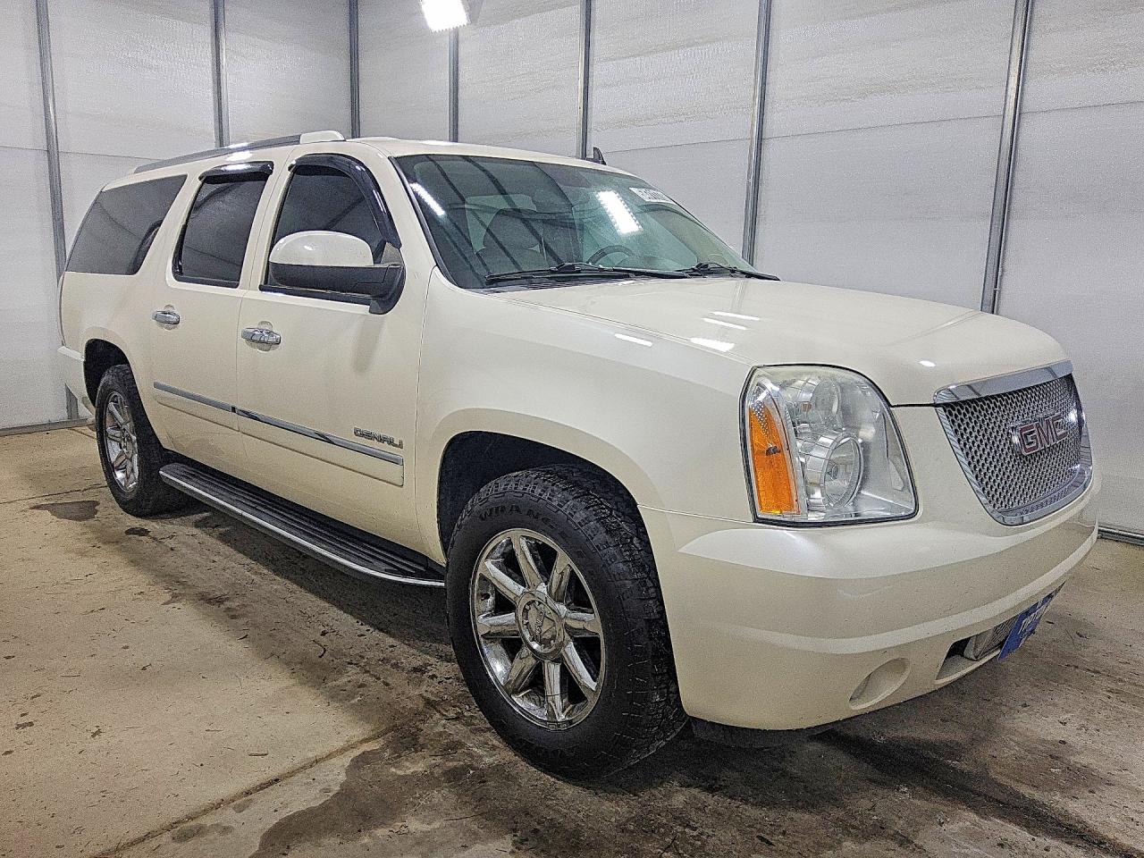 2013 Gmc Yukon Xl Denali White vin: 1GKS1MEF0DR149878