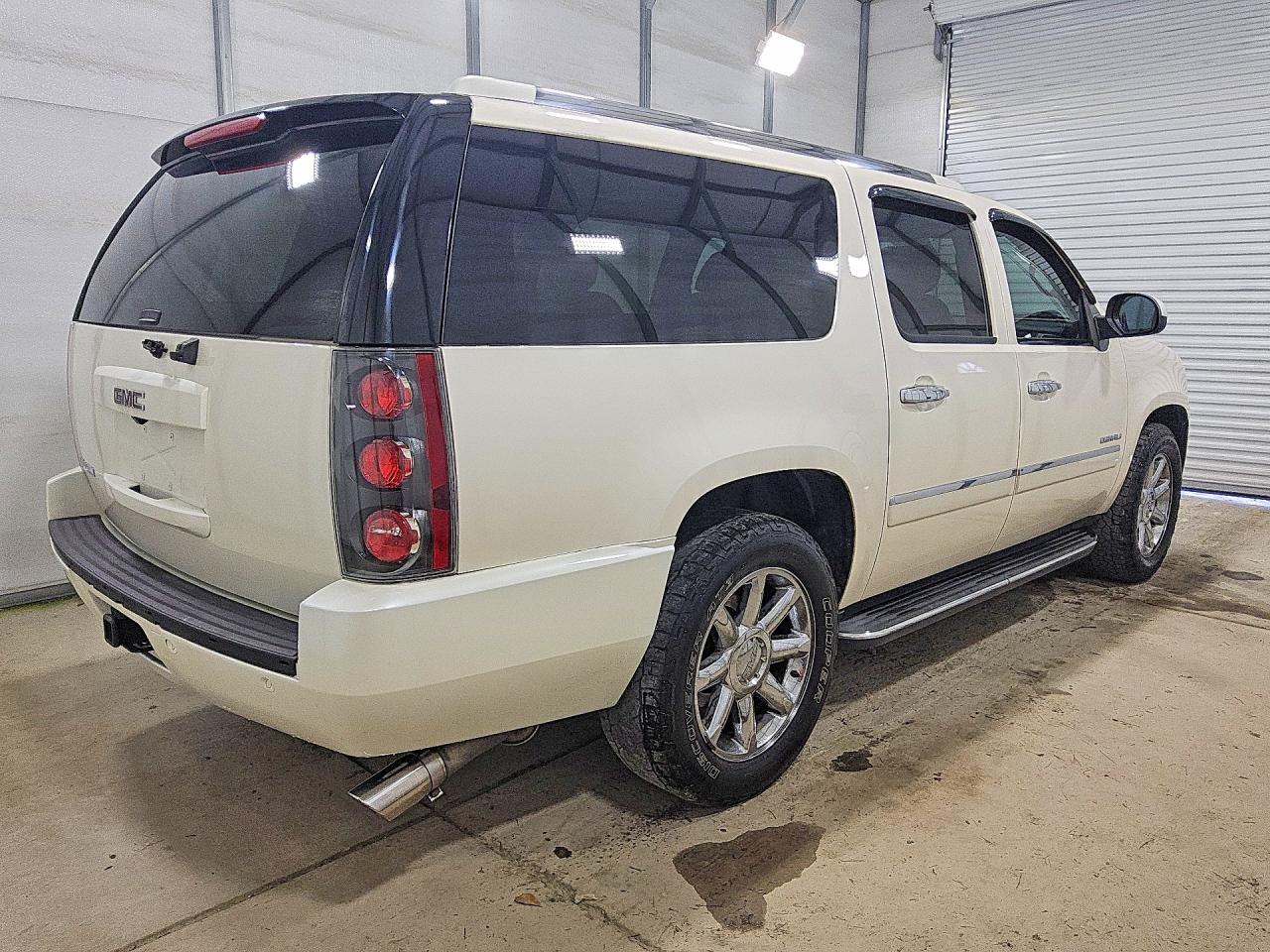 2013 Gmc Yukon Xl Denali White vin: 1GKS1MEF0DR149878