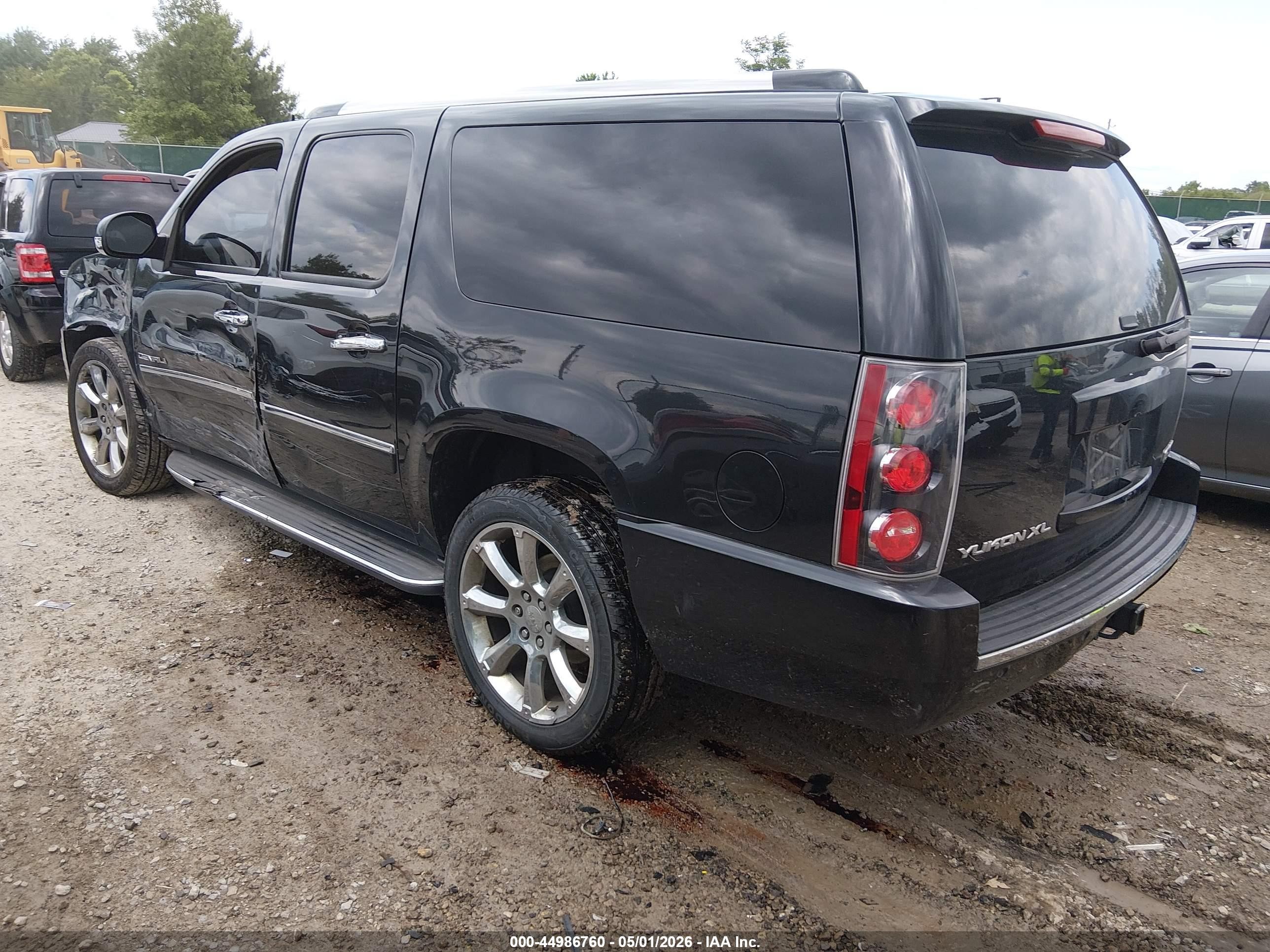 2013 Gmc Yukon Xl 1500 Denali Black vin: 1GKS1MEF0DR312867
