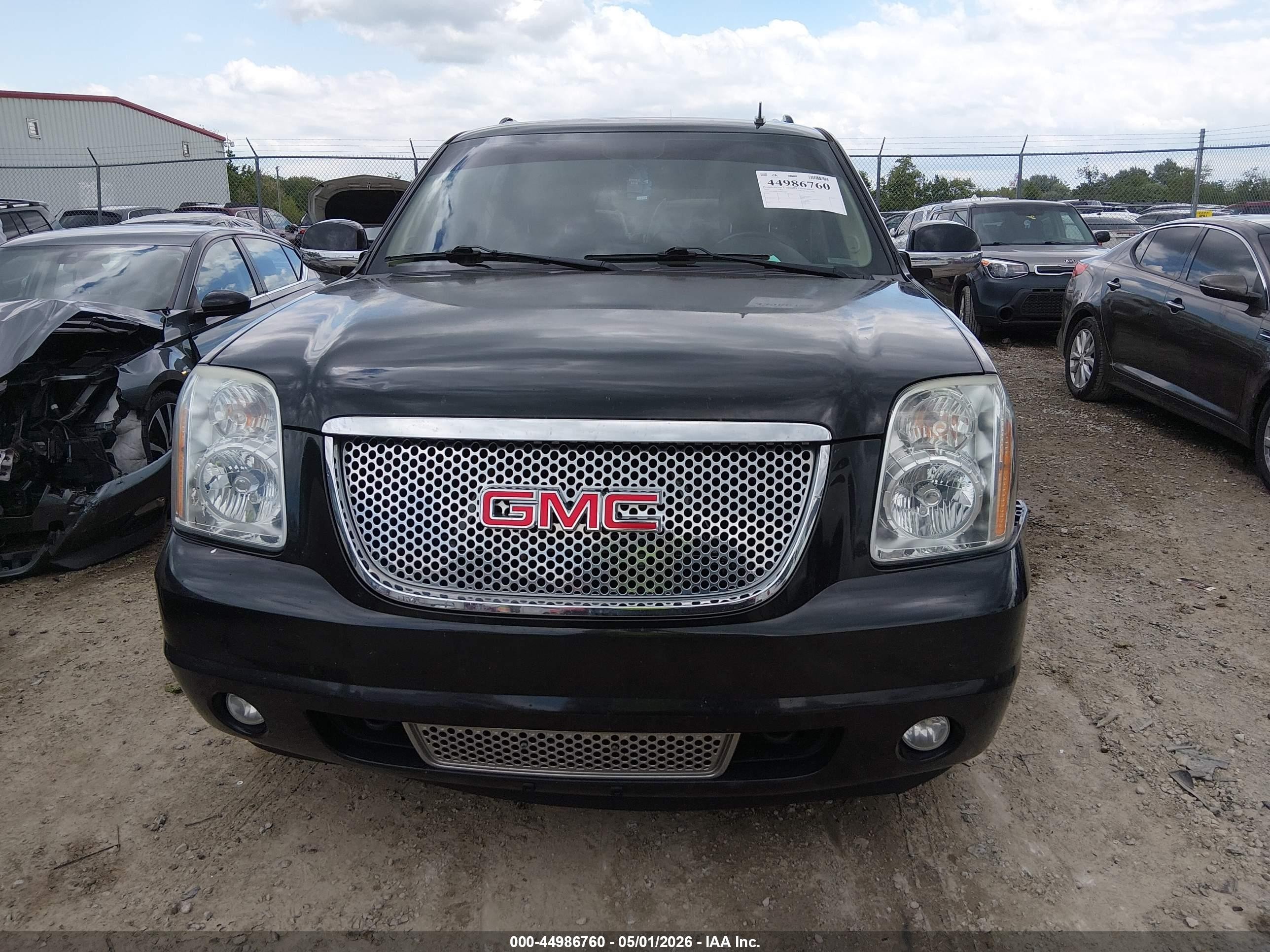 2013 Gmc Yukon Xl 1500 Denali Black vin: 1GKS1MEF0DR312867