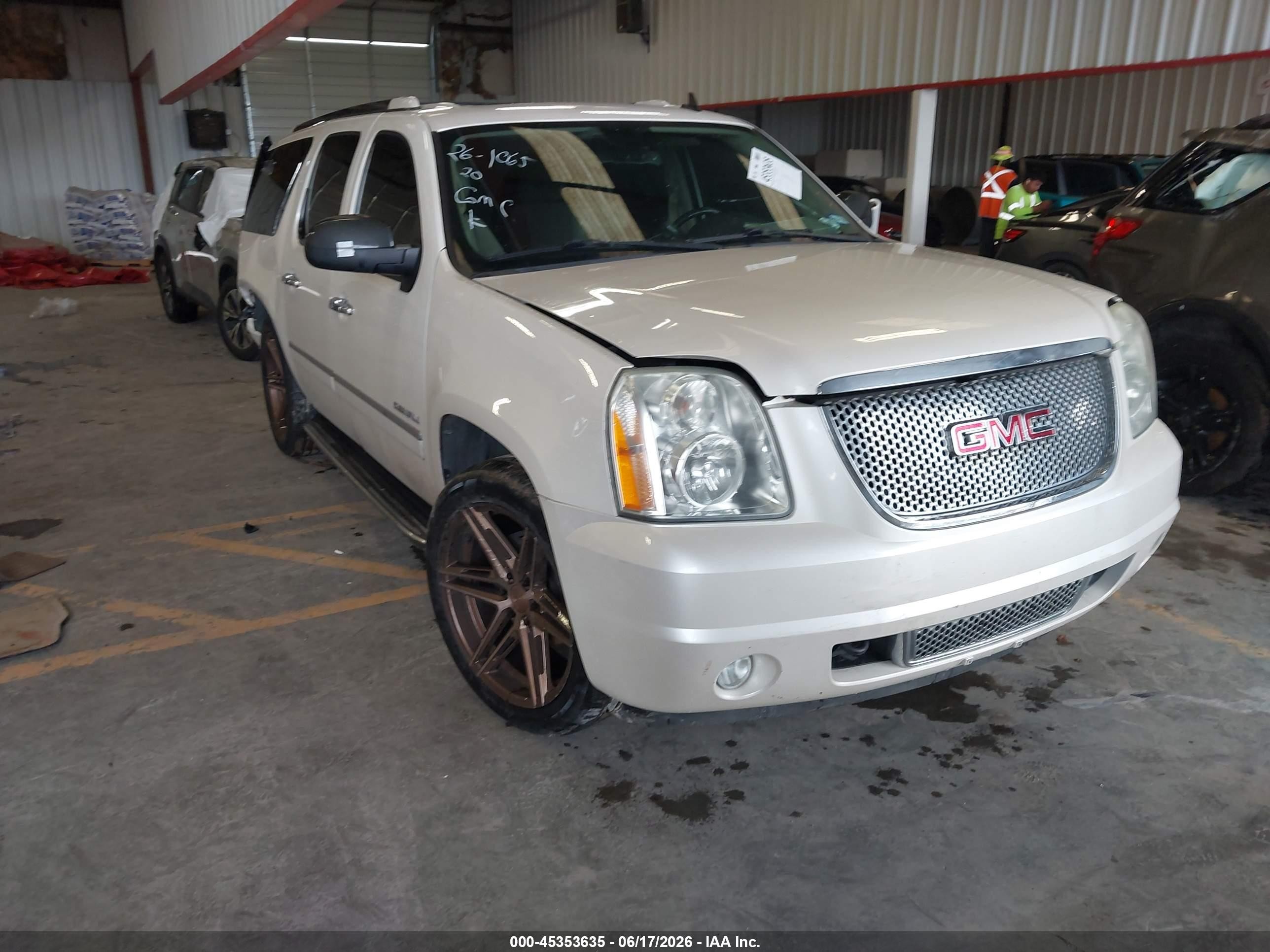 2011 Gmc Yukon Xl 1500 Denali Cream vin: 1GKS1MEF1BR278676