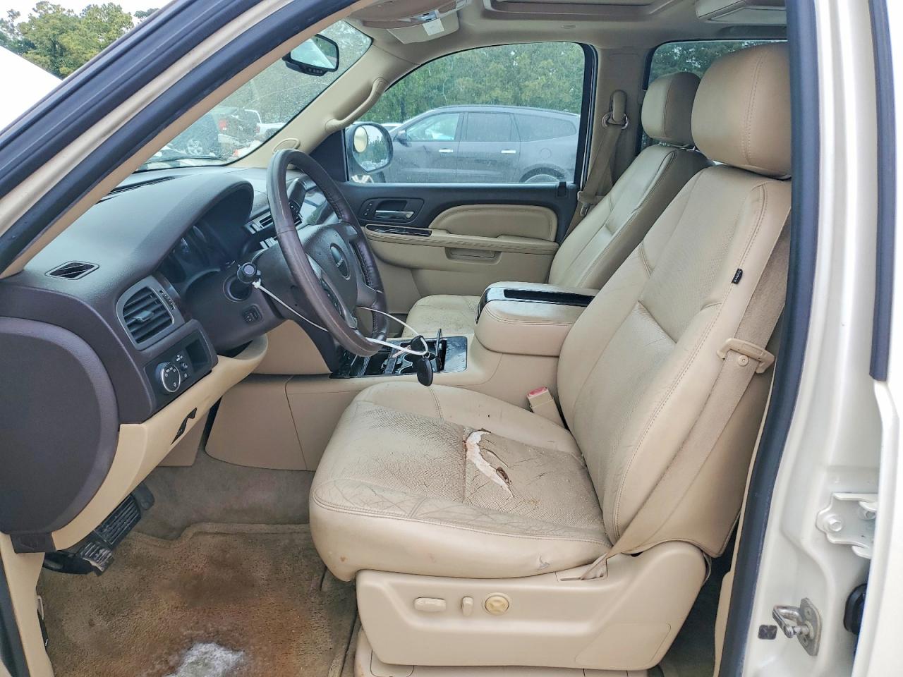 2012 Gmc Yukon Xl Denali Beige vin: 1GKS1MEF1CR227731