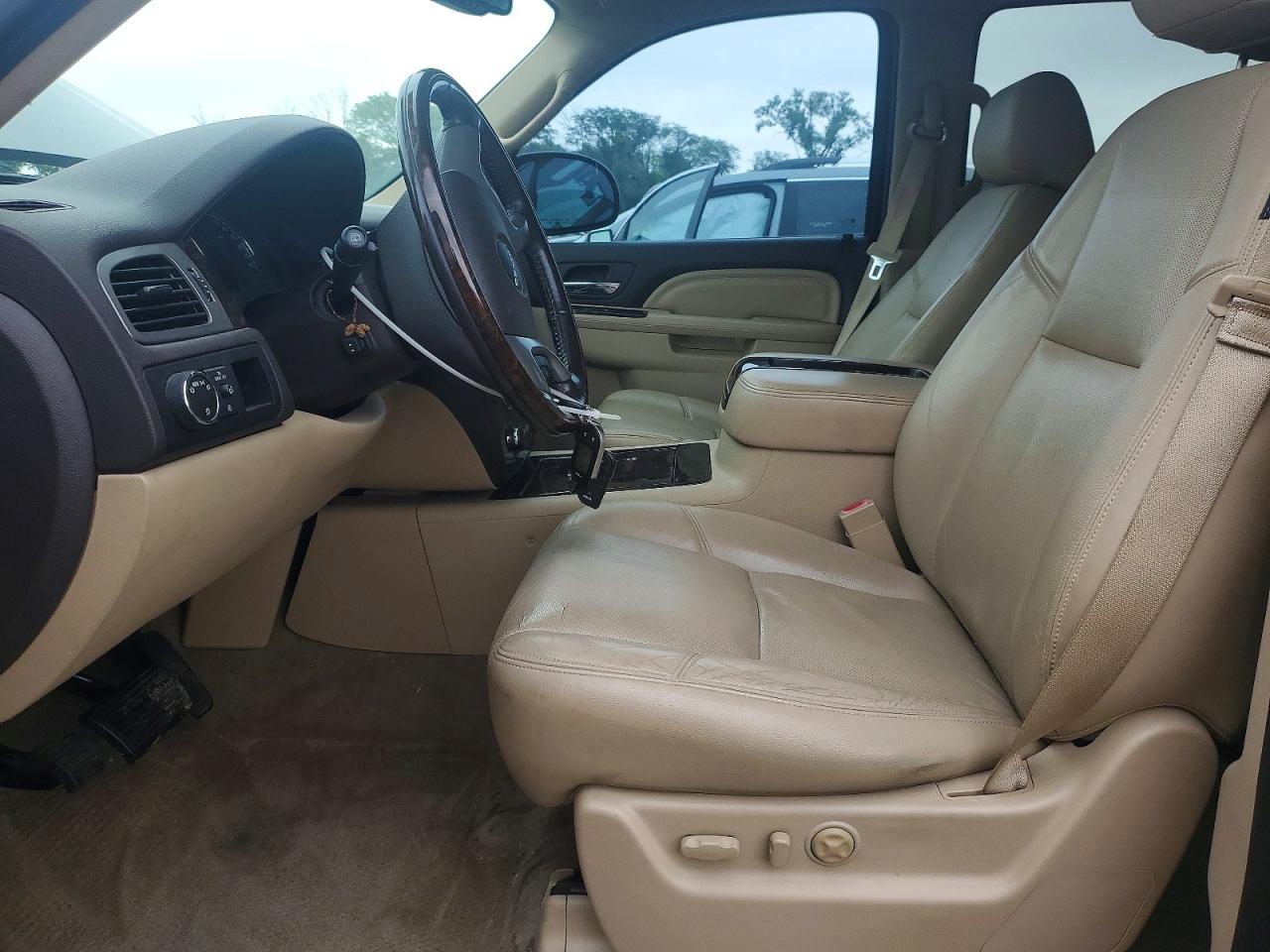 2013 Gmc Yukon Xl Denali Black vin: 1GKS1MEF9DR105118