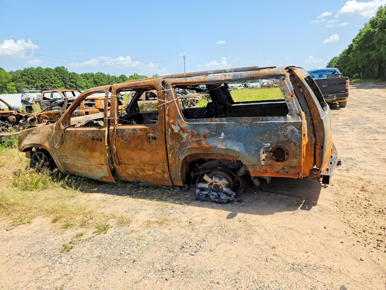 2012 Gmc Yukon Xl Denali Burn vin: 1GKS1MEFXCR120645