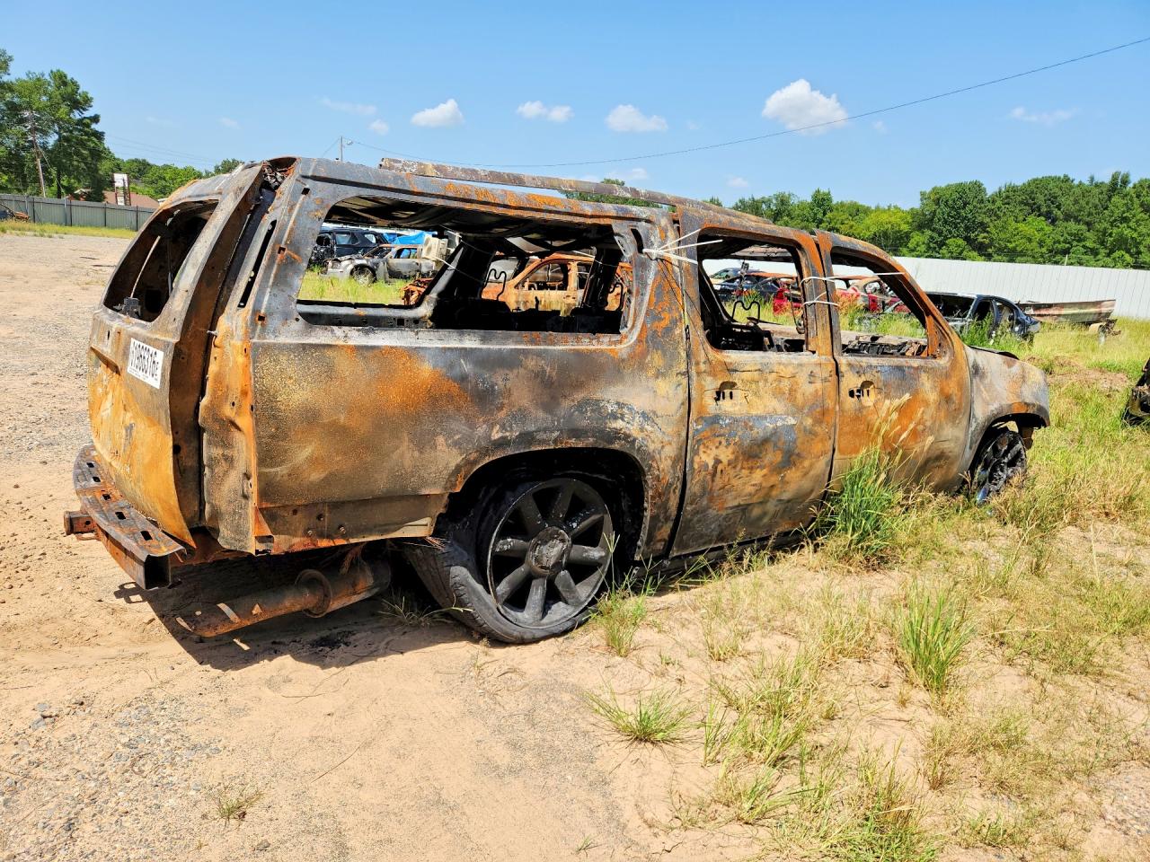 2012 Gmc Yukon Xl Denali Burn vin: 1GKS1MEFXCR120645