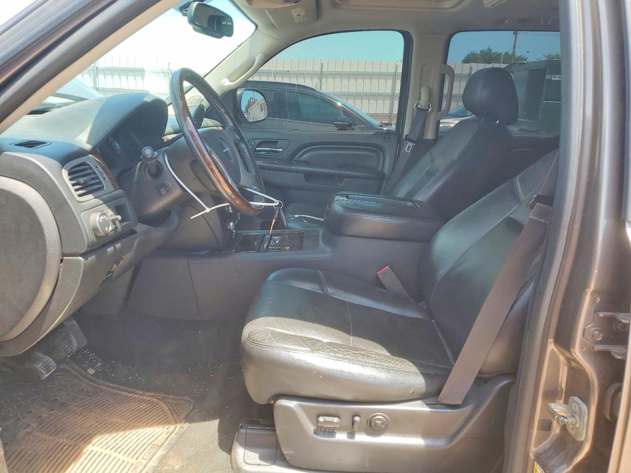 2014 Gmc Yukon Xl Denali Gray vin: 1GKS1MEFXER125198