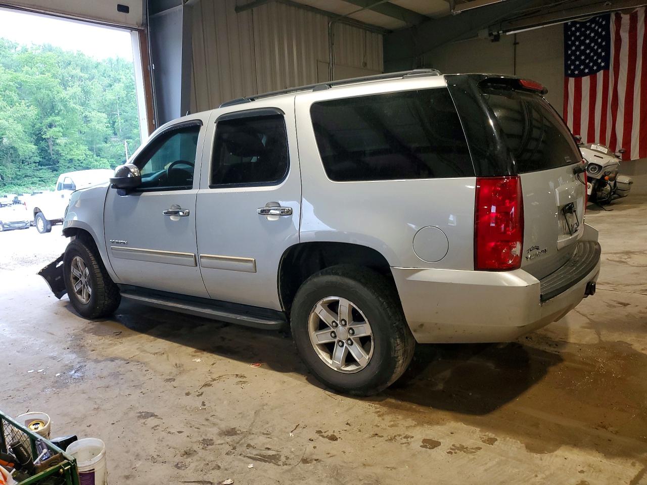 2013 Gmc Yukon Sle Серебряный vin: 1GKS2AE01DR304283