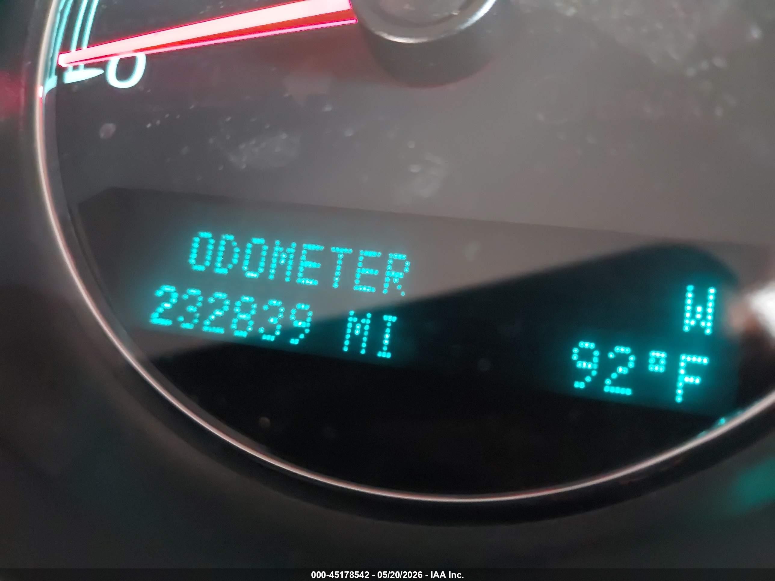 2014 Gmc Yukon Sle Серебряный vin: 1GKS2AE01ER156900