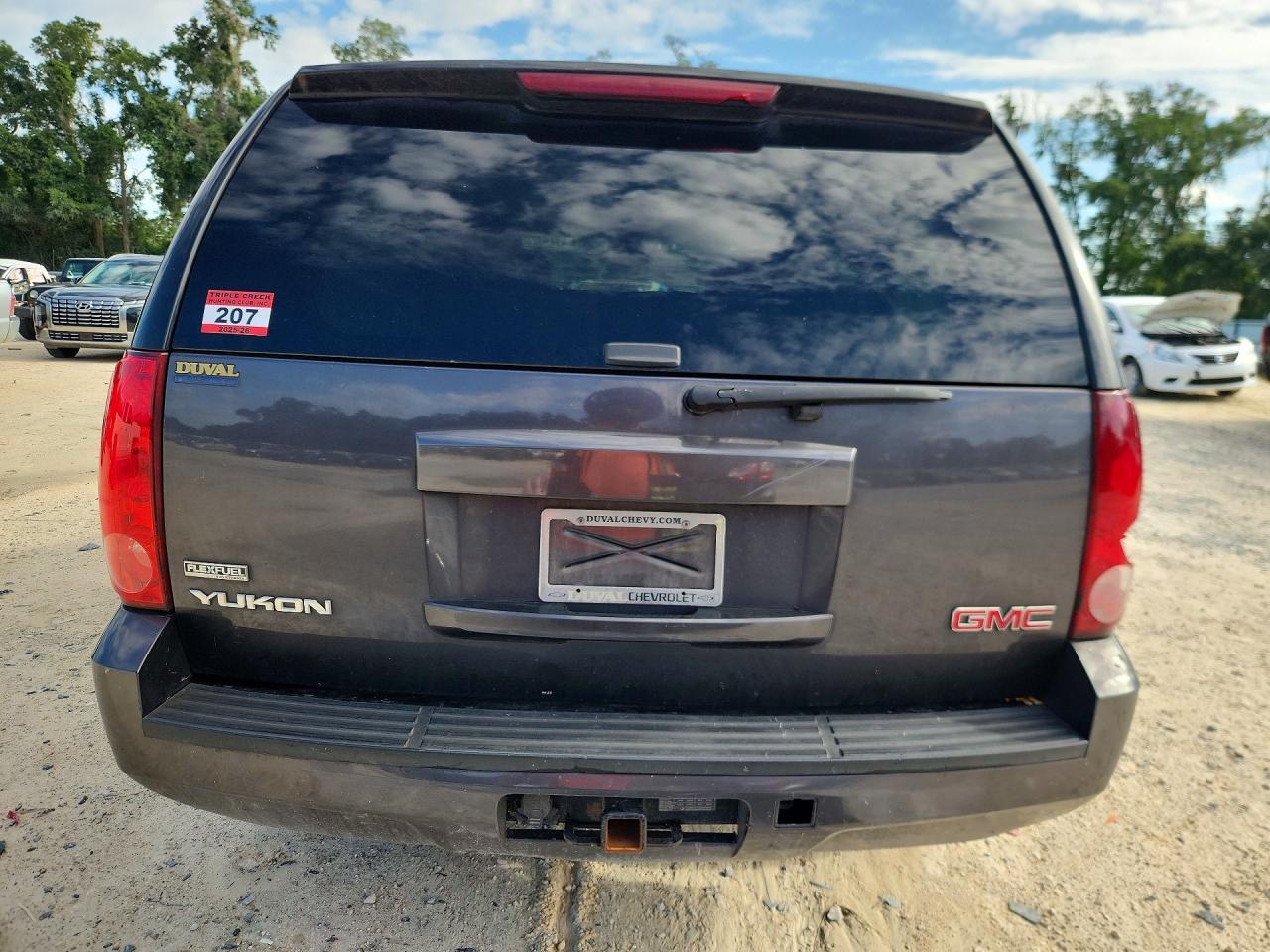 2011 Gmc Yukon Sle Gray vin: 1GKS2AE03BR130519
