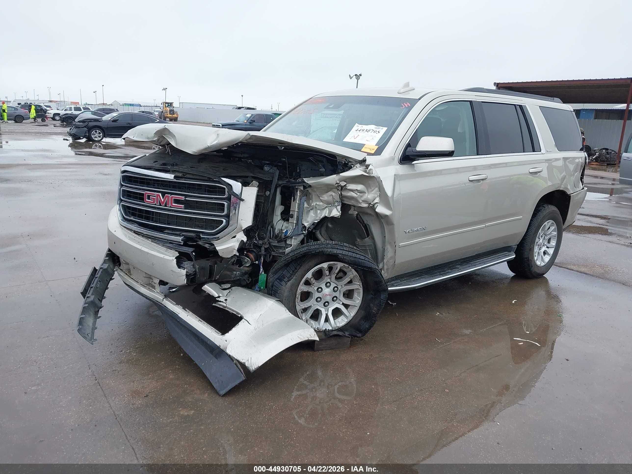 2015 Gmc Yukon Sle Бежевый vin: 1GKS2AEC2FR611037