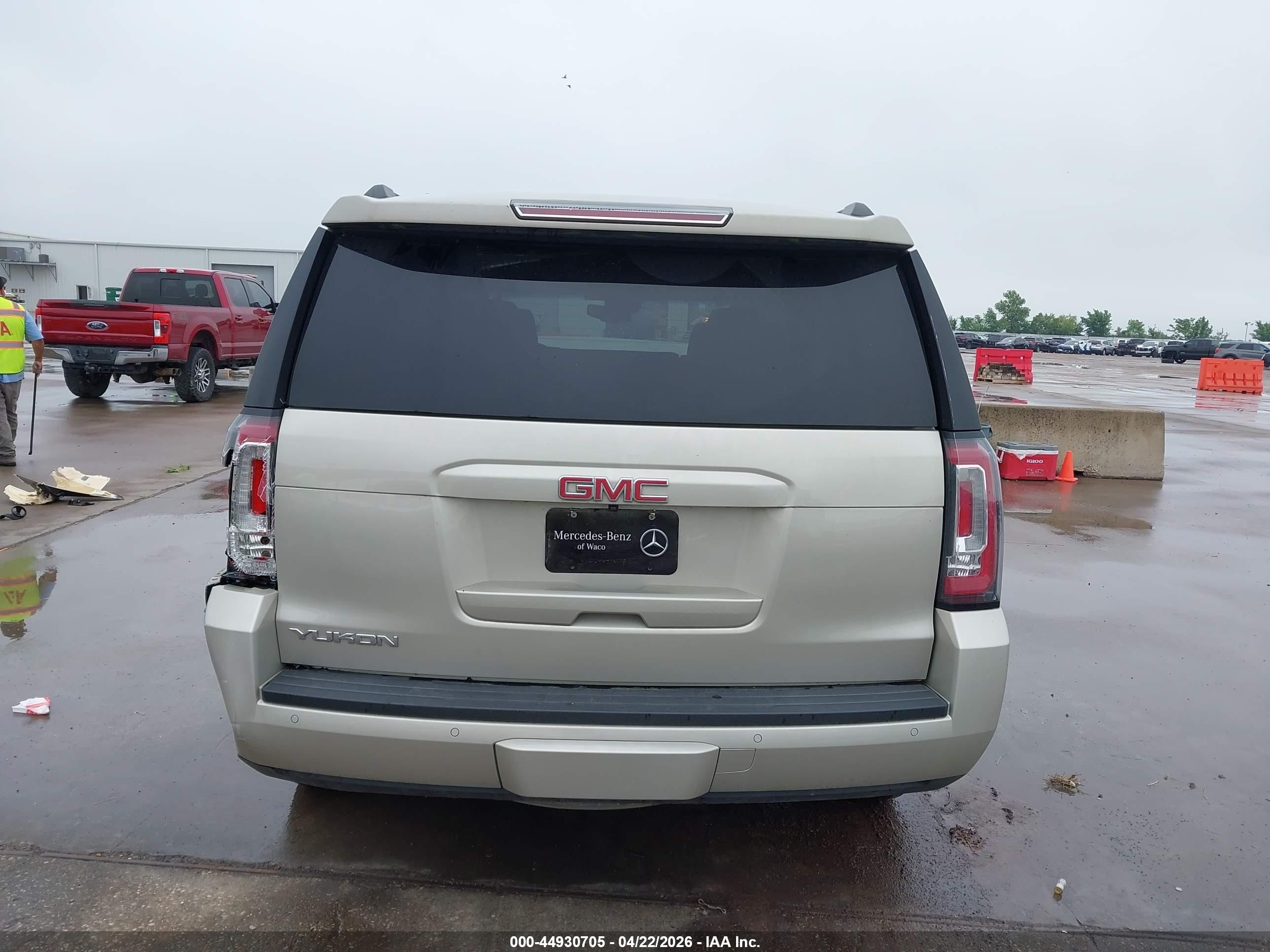 2015 Gmc Yukon Sle Бежевый vin: 1GKS2AEC2FR611037