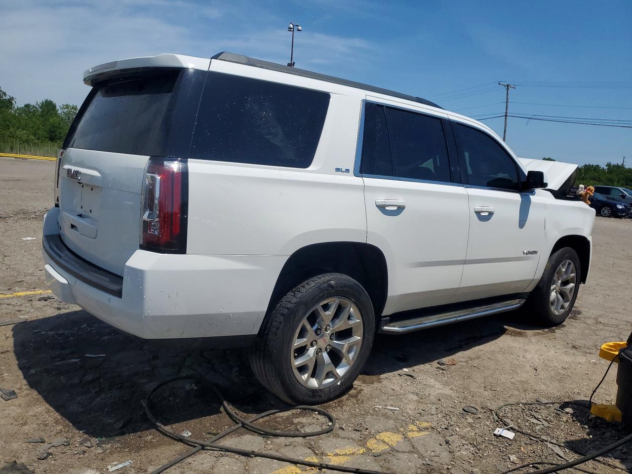 2015 Gmc Yukon Sle Белый vin: 1GKS2AKC0FR581136