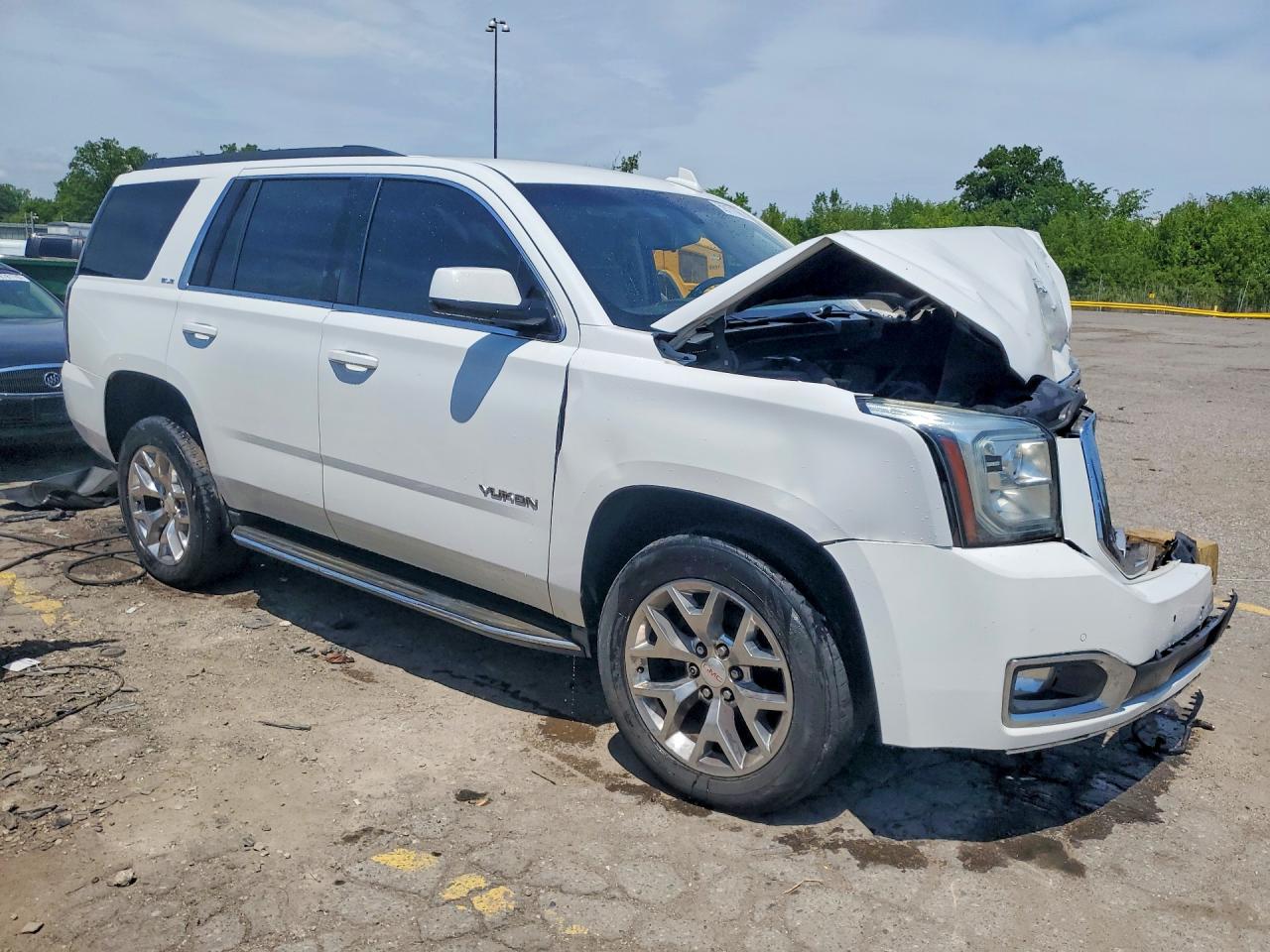 2015 Gmc Yukon Sle Белый vin: 1GKS2AKC0FR581136
