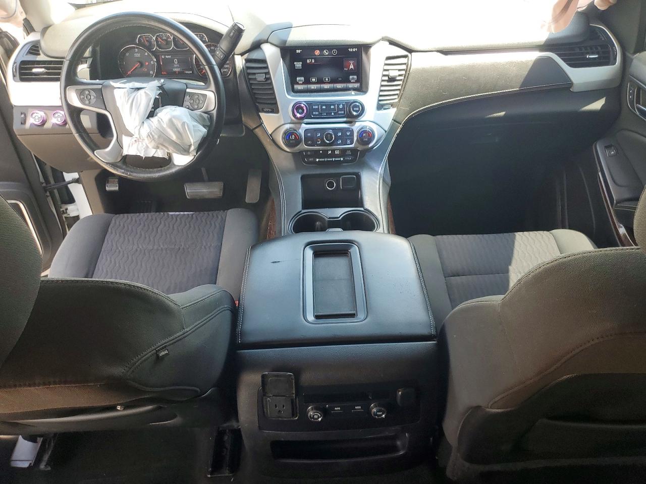 2015 Gmc Yukon Sle Белый vin: 1GKS2AKC0FR581136