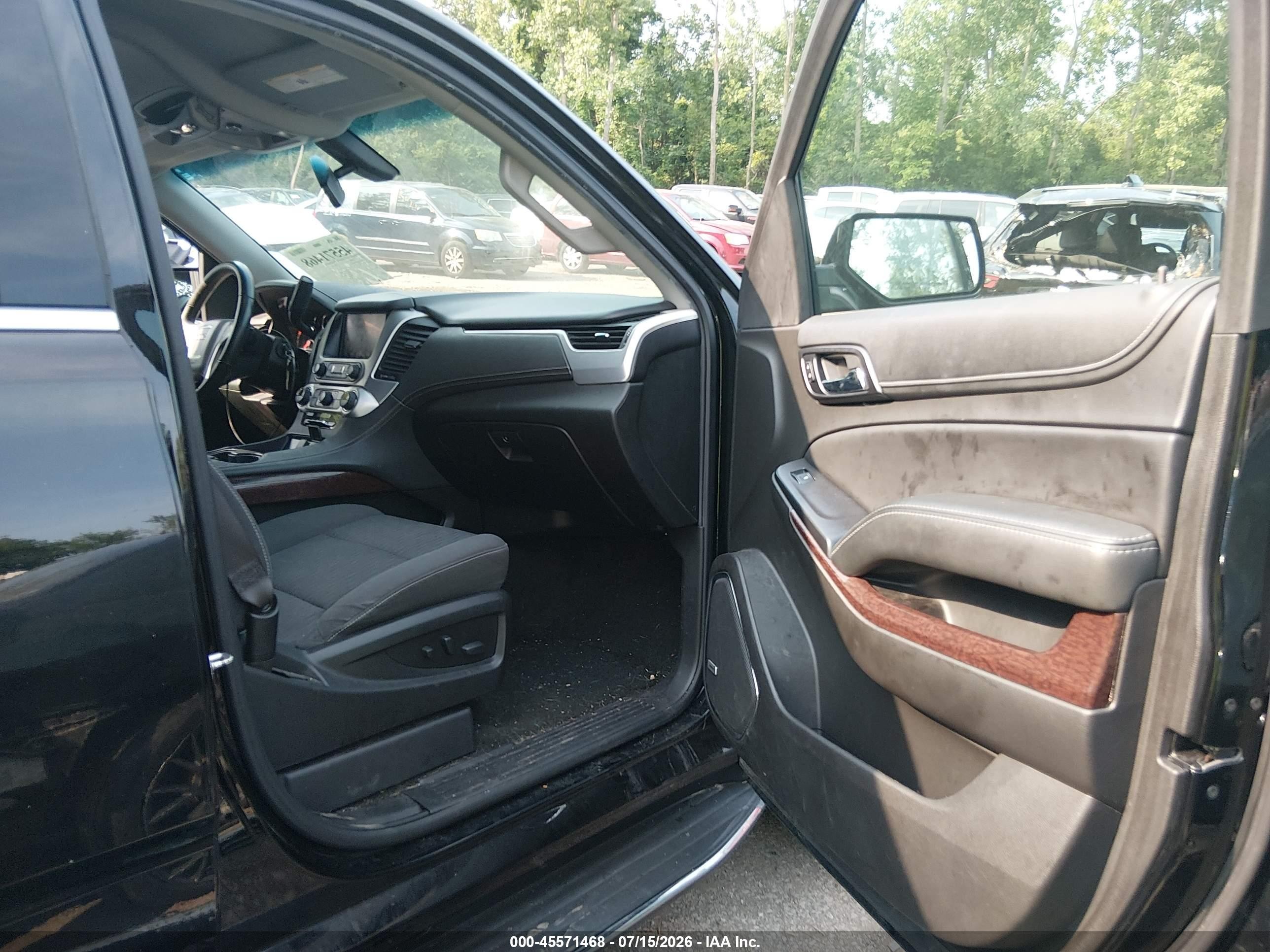 2017 Gmc Yukon Sle Черный vin: 1GKS2AKC2HR343064