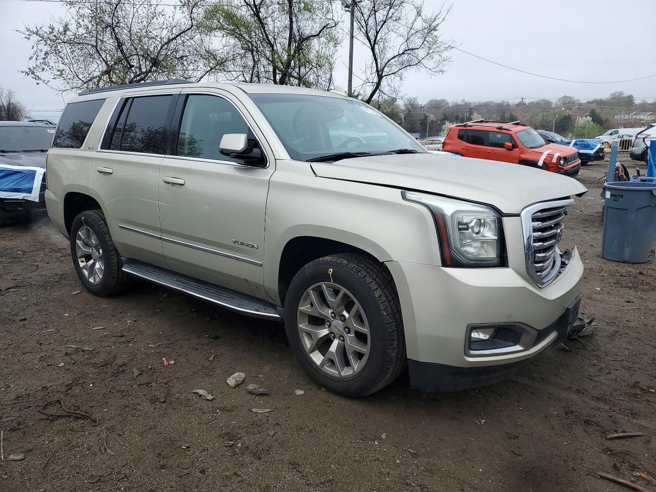 2015 Gmc Yukon Sle Cream vin: 1GKS2AKC5FR642853