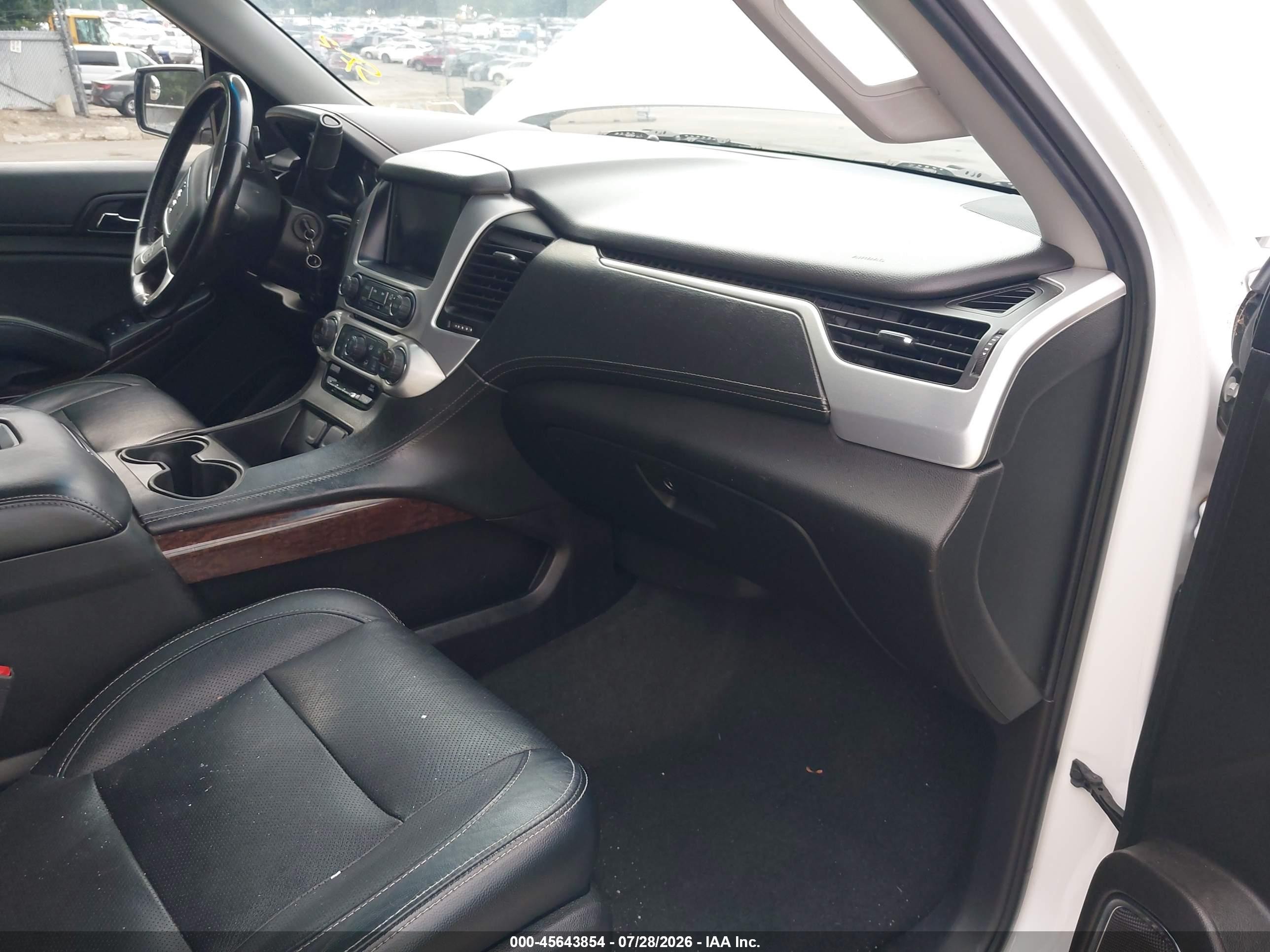 2018 Gmc Yukon Sle White vin: 1GKS2AKC5JR327706