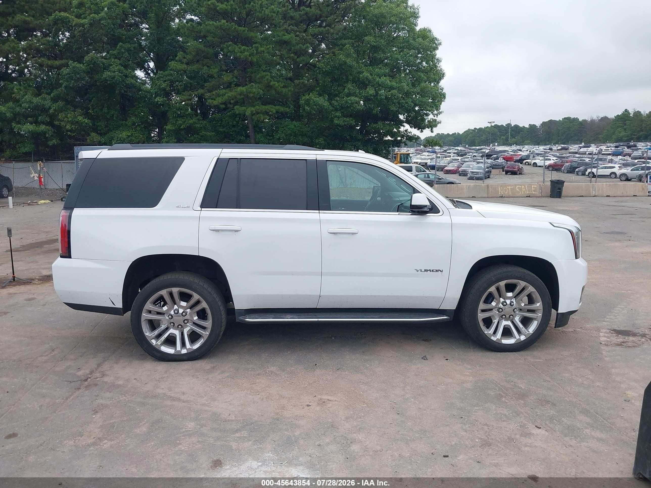 2018 Gmc Yukon Sle White vin: 1GKS2AKC5JR327706