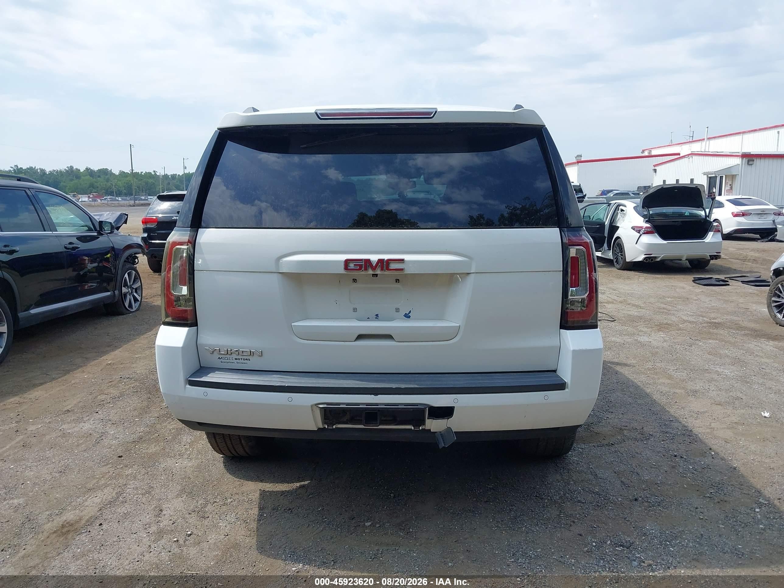 2015 Gmc Yukon Sle White vin: 1GKS2AKC6FR501483