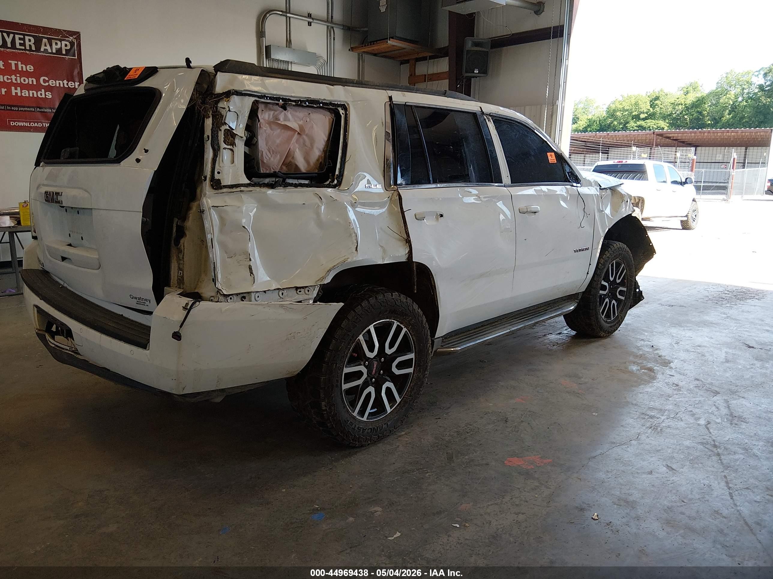 2015 Gmc Yukon Sle White vin: 1GKS2AKC8FR177209