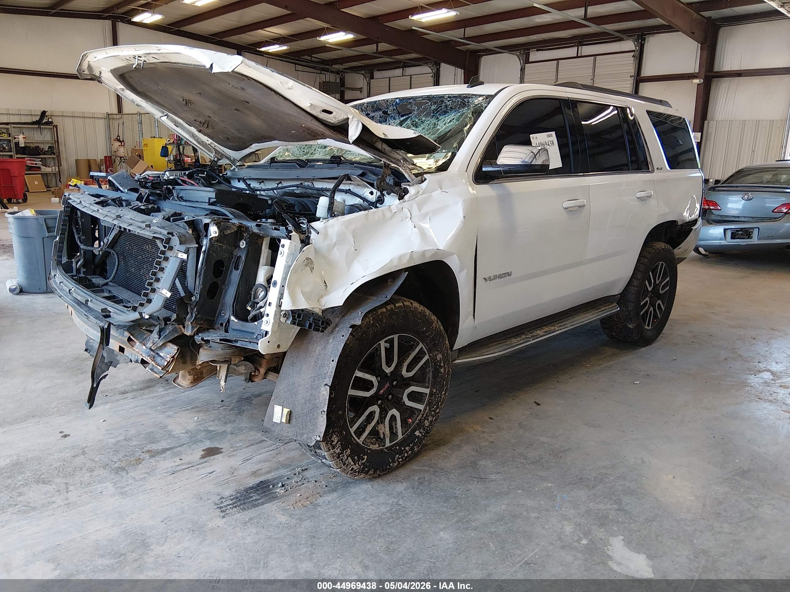 2015 Gmc Yukon Sle White vin: 1GKS2AKC8FR177209