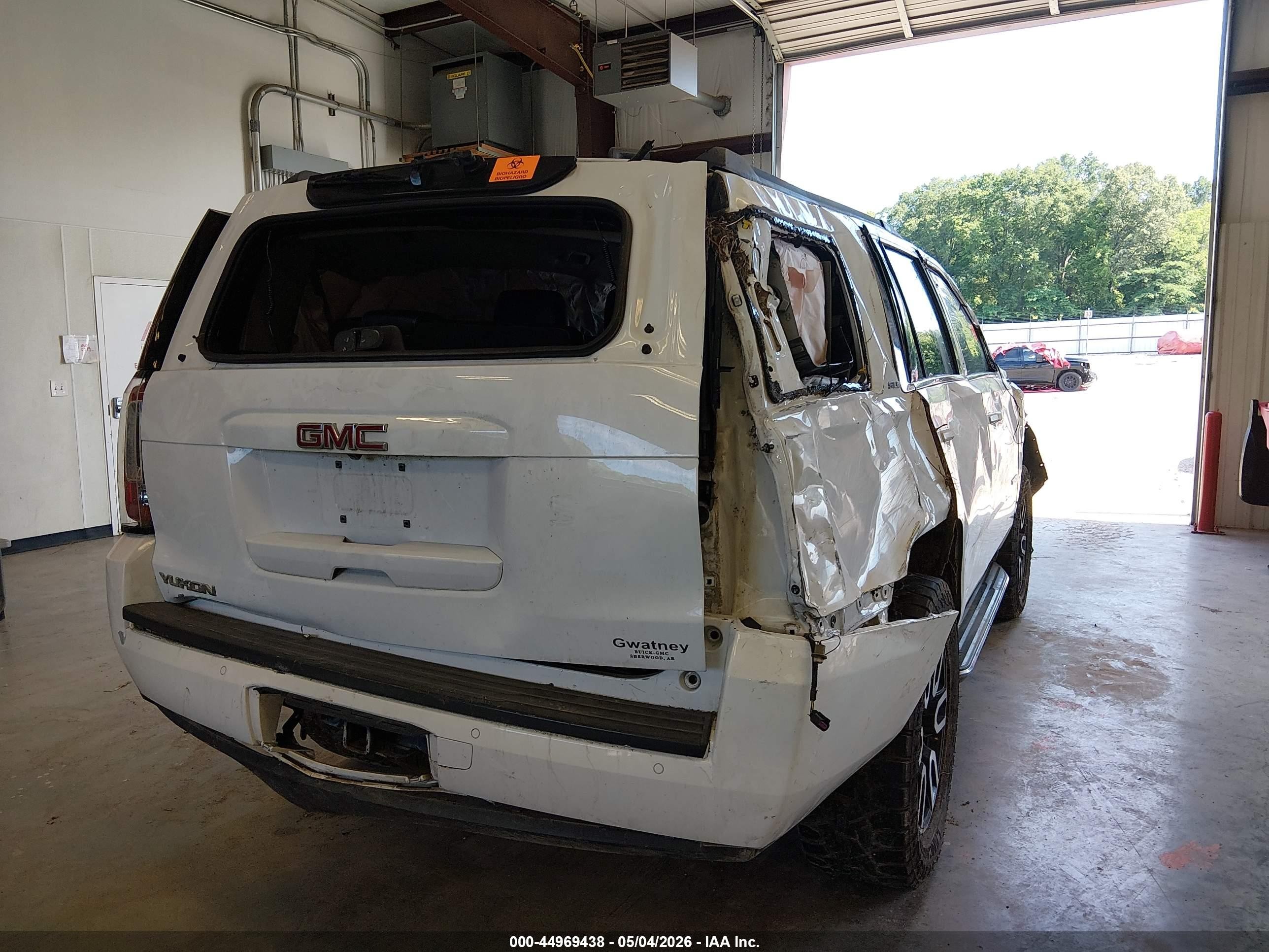 2015 Gmc Yukon Sle White vin: 1GKS2AKC8FR177209