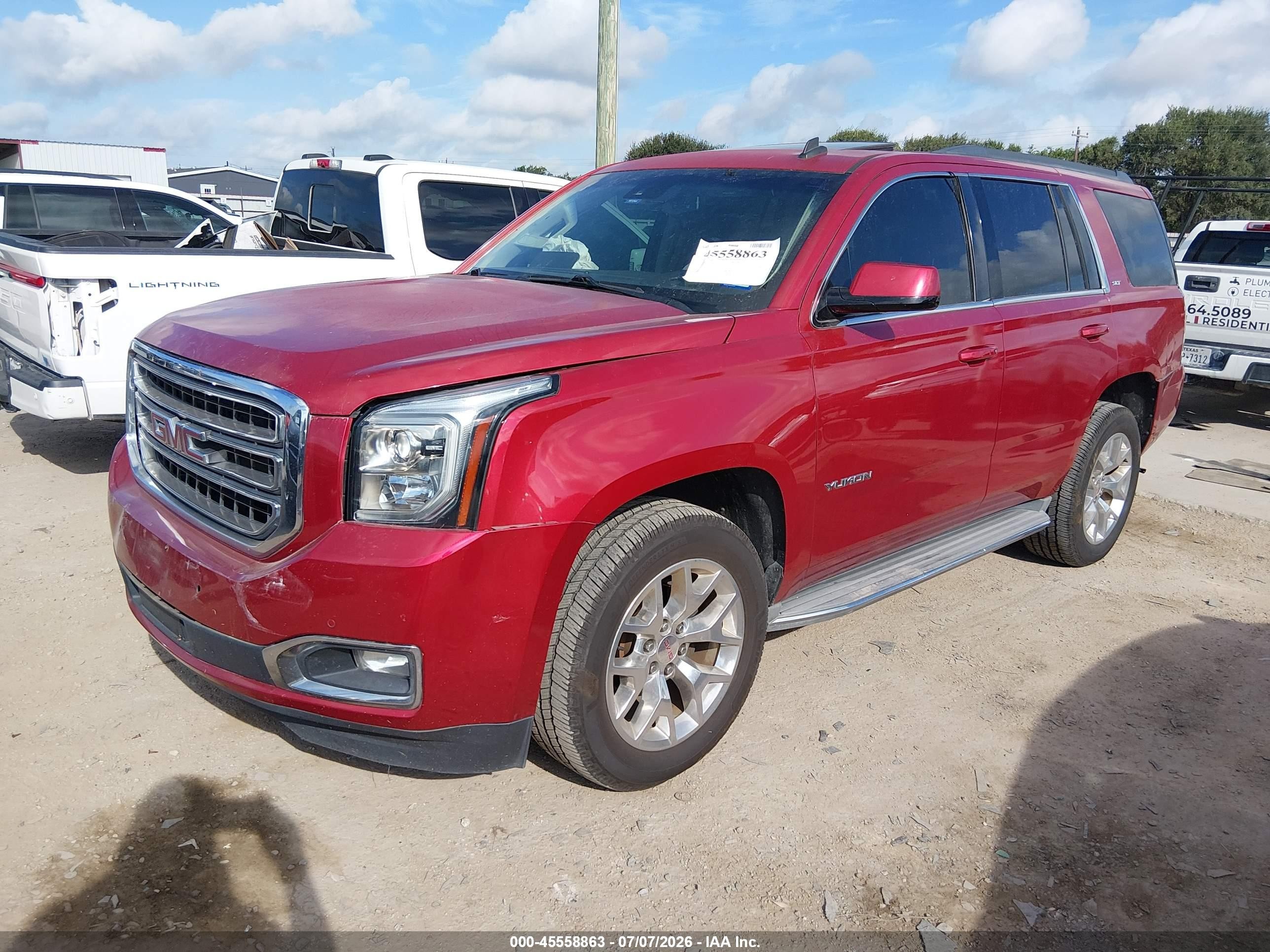 2015 Gmc Yukon Slt Red vin: 1GKS2BKC0FR111825