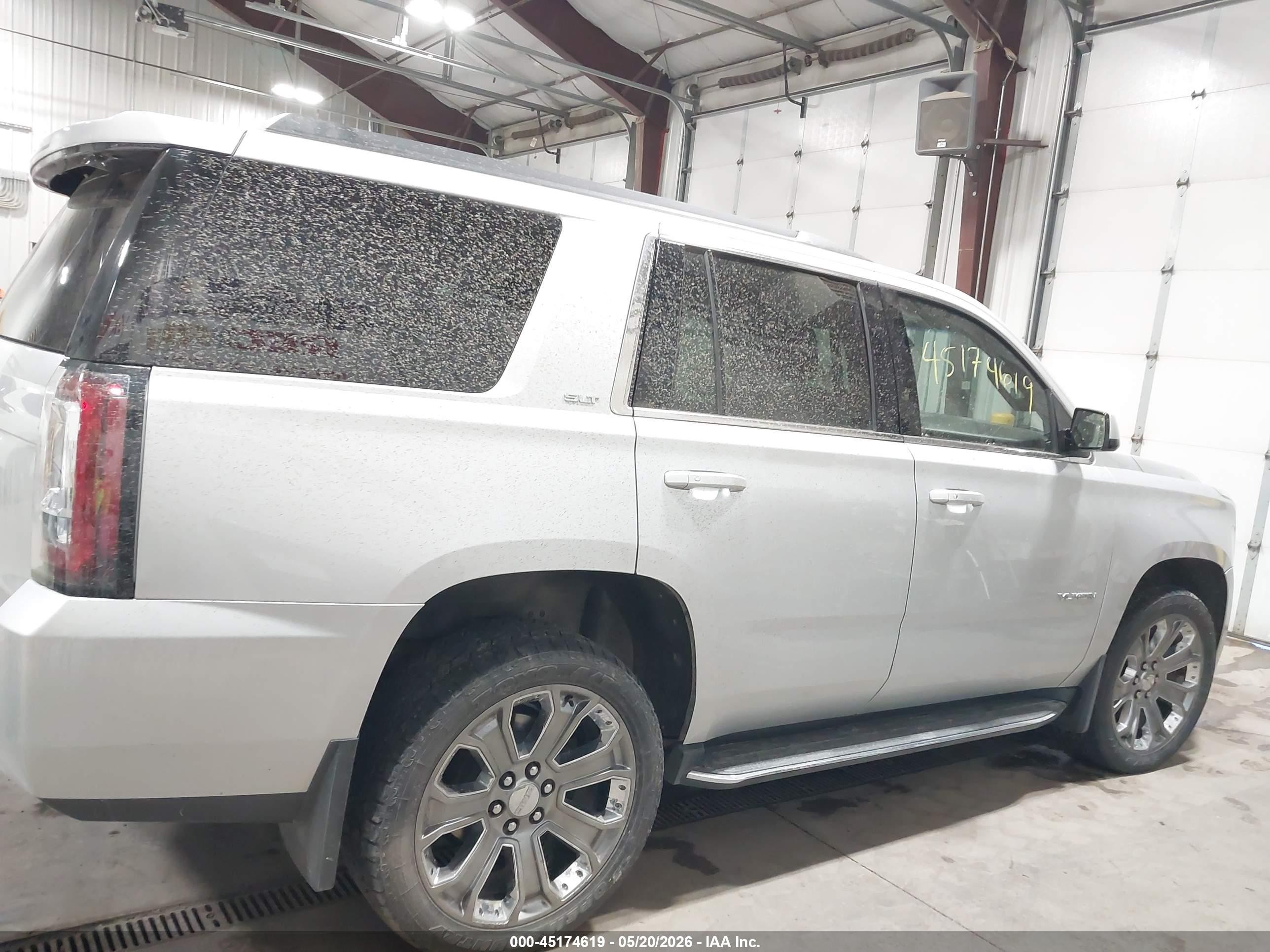 2015 Gmc Yukon Slt Silver vin: 1GKS2BKC0FR599092