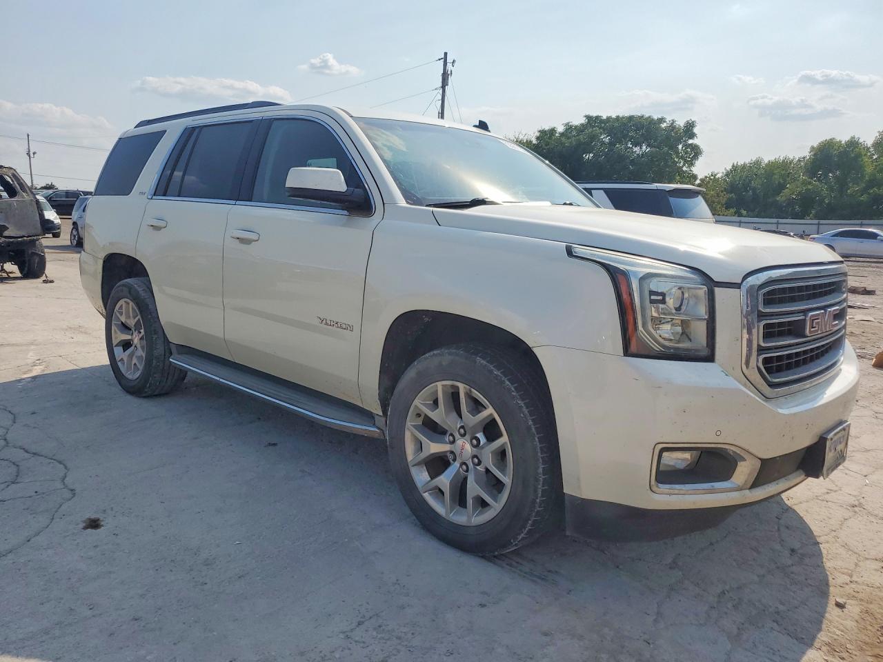 2015 Gmc Yukon Slt Cream vin: 1GKS2BKC2FR124186