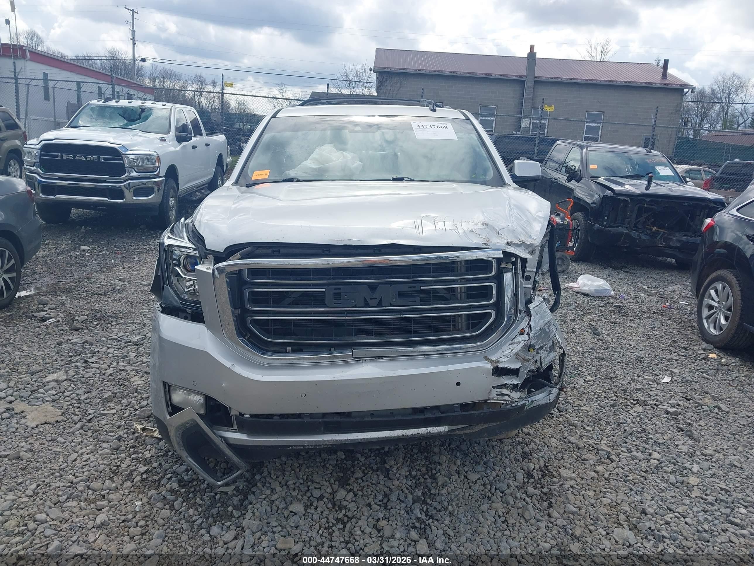 2015 Gmc Yukon Slt Silver vin: 1GKS2BKC2FR268224