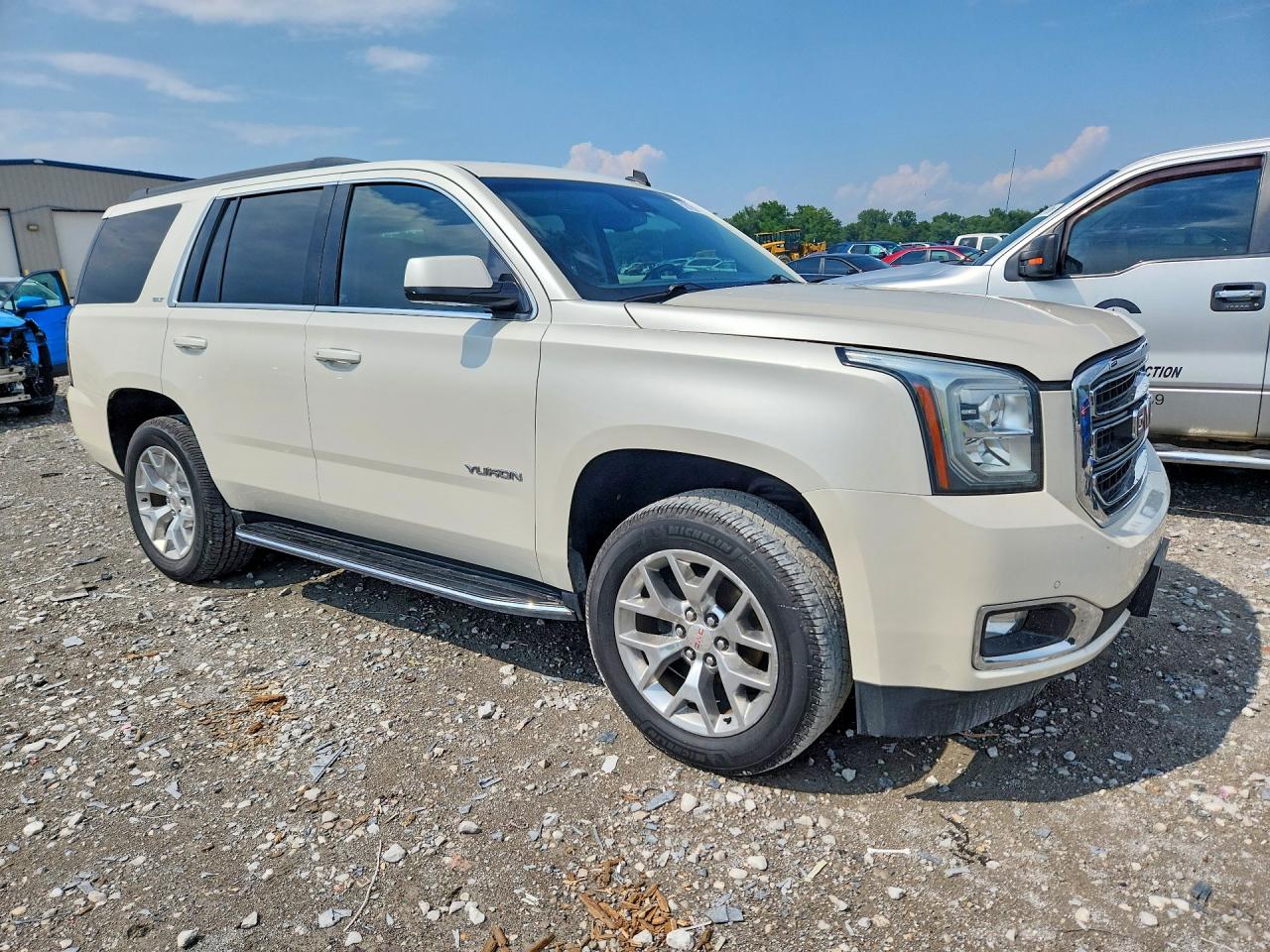 2015 Gmc Yukon Slt White vin: 1GKS2BKC3FR133270