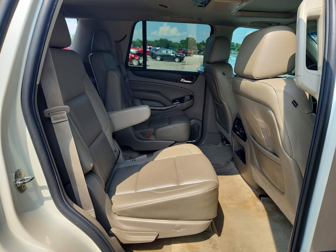 2015 Gmc Yukon Slt White vin: 1GKS2BKC3FR133270
