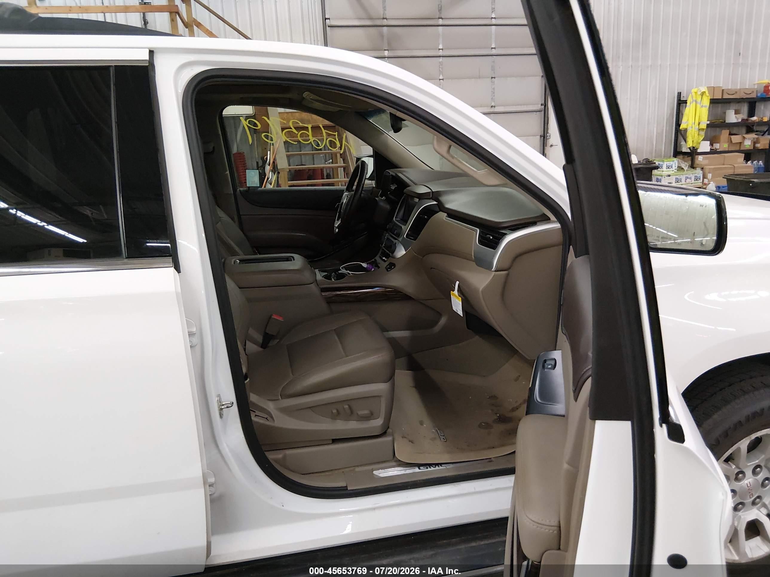 2015 Gmc Yukon Slt White vin: 1GKS2BKC4FR683190