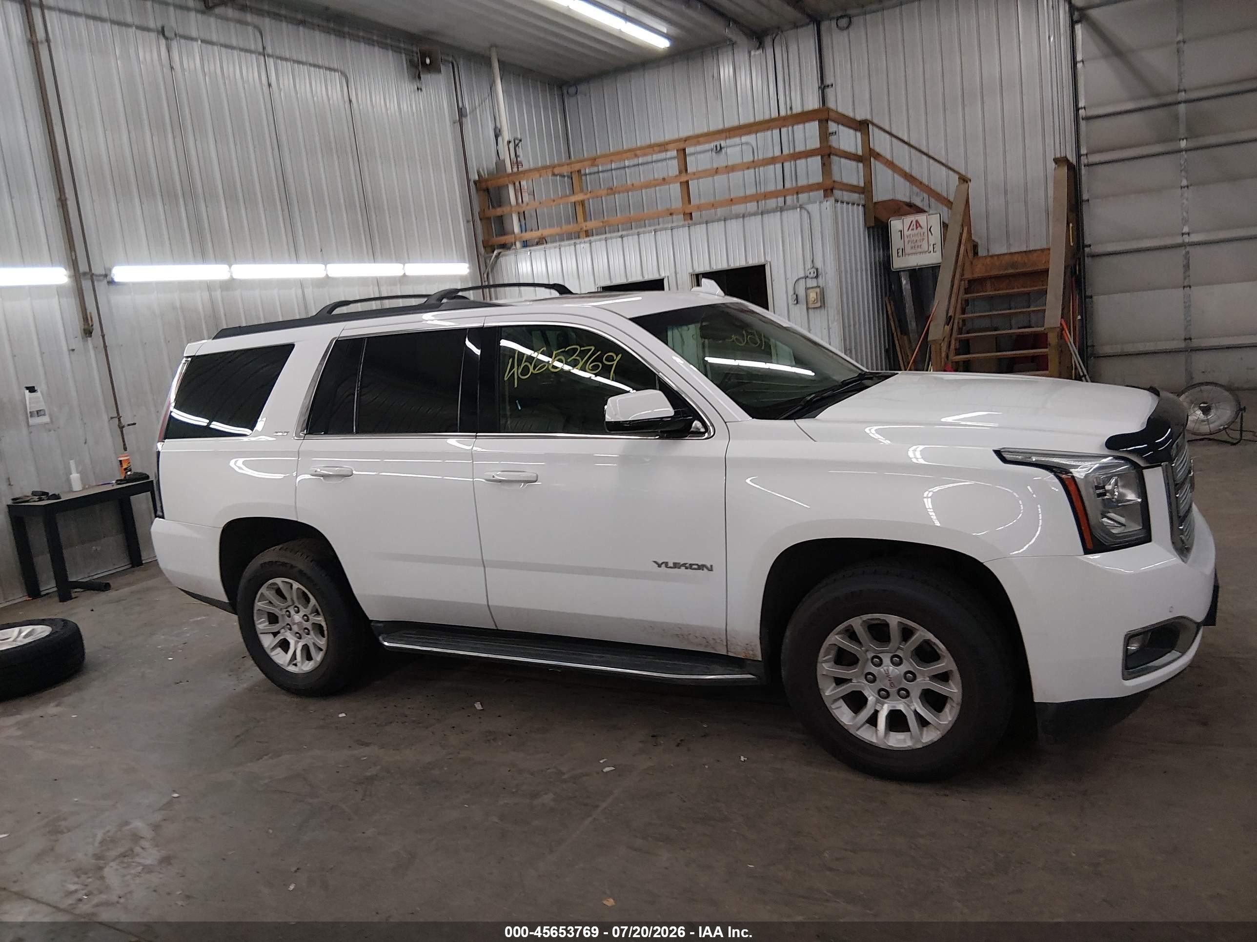 2015 Gmc Yukon Slt White vin: 1GKS2BKC4FR683190