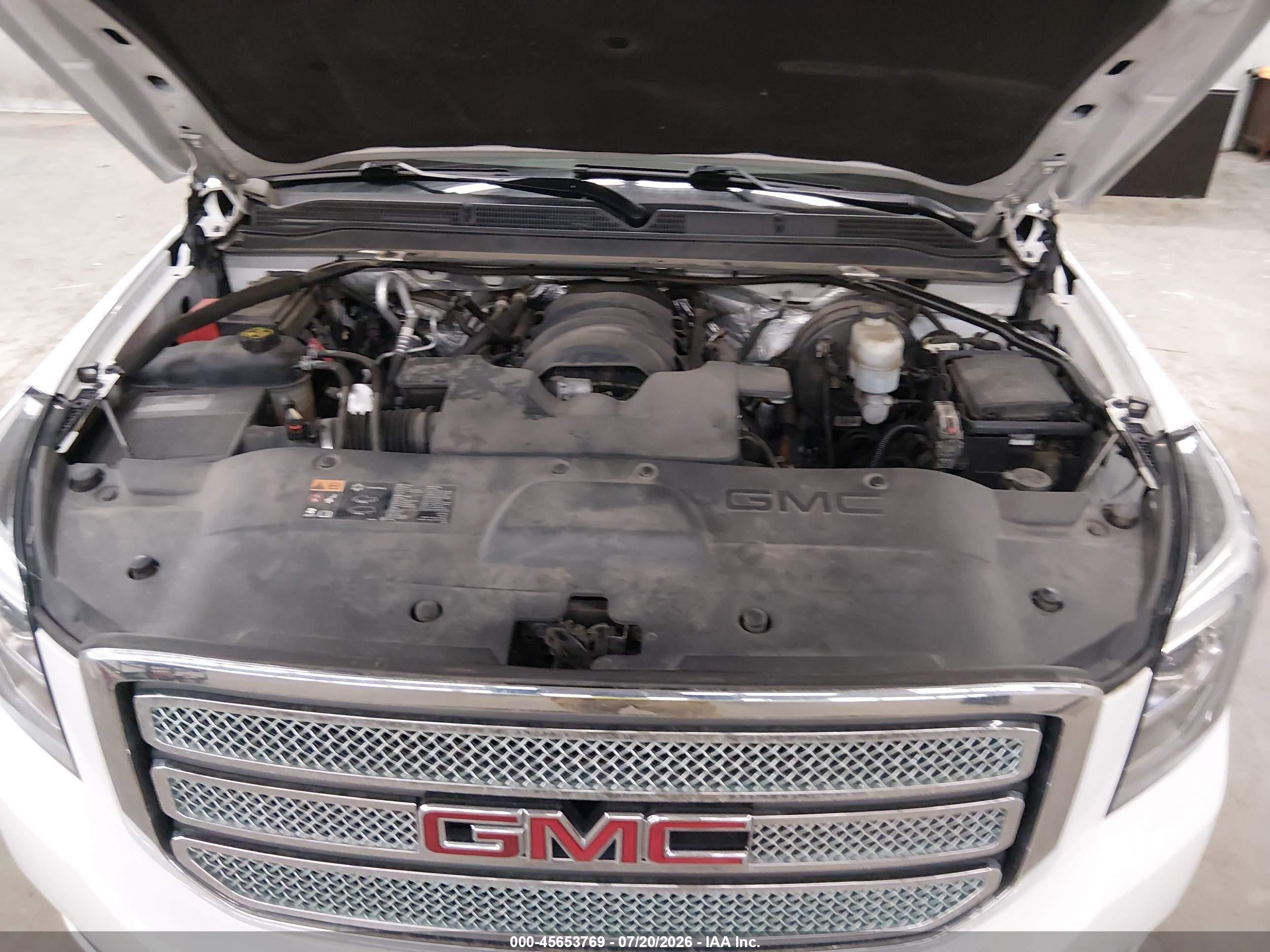 2015 Gmc Yukon Slt White vin: 1GKS2BKC4FR683190