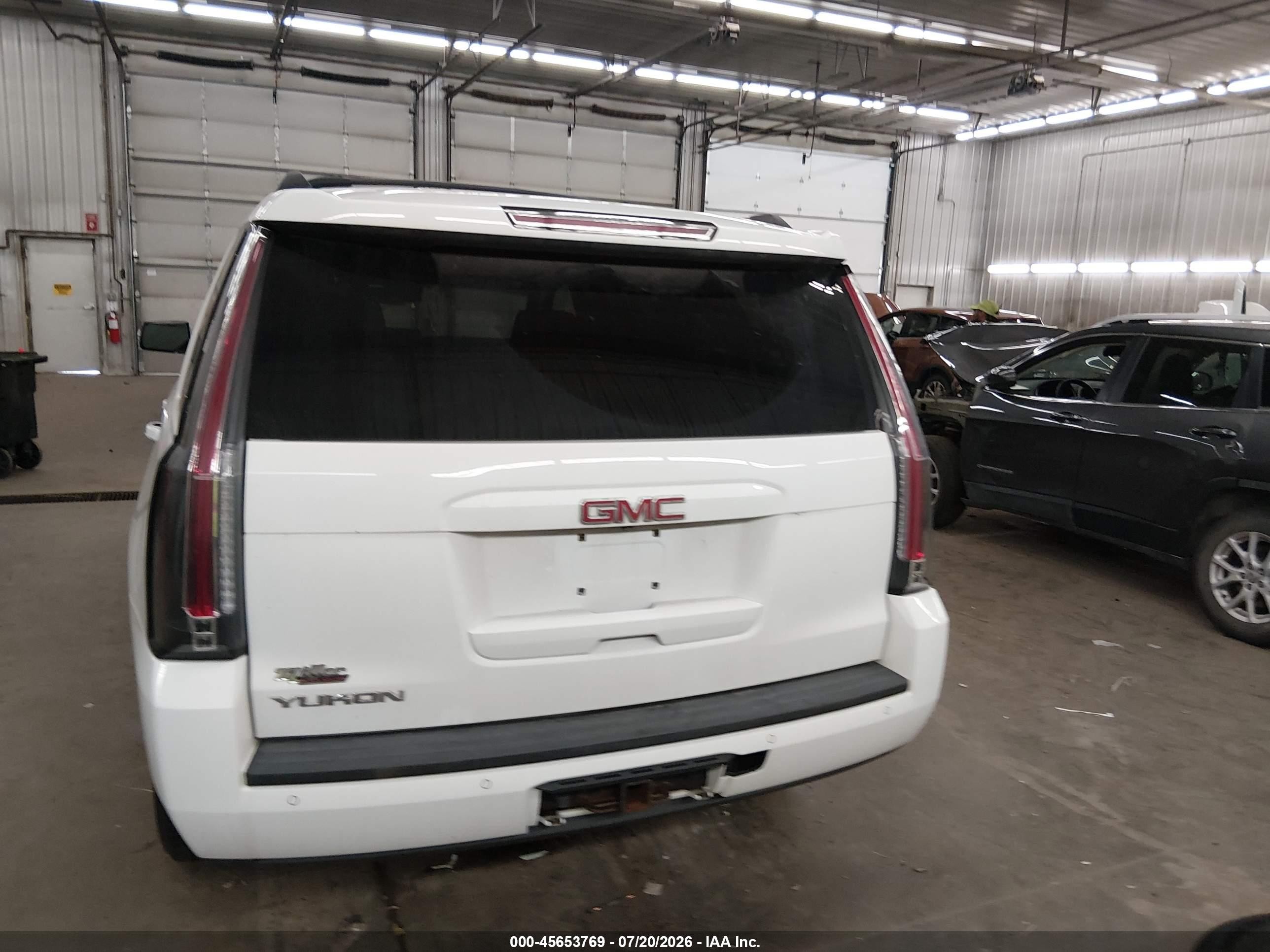 2015 Gmc Yukon Slt White vin: 1GKS2BKC4FR683190