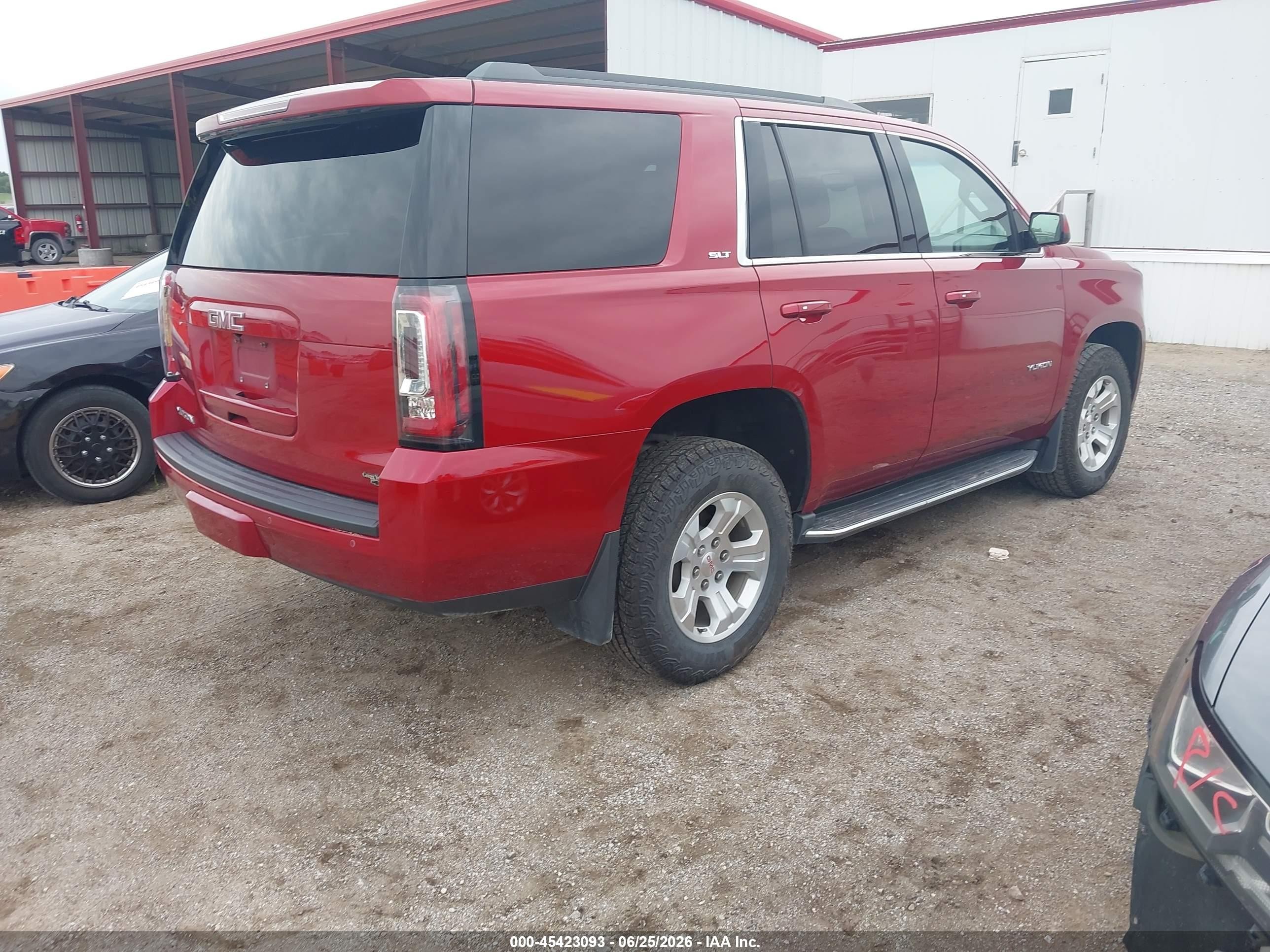 2015 Gmc Yukon Slt Red vin: 1GKS2BKC4FR684971