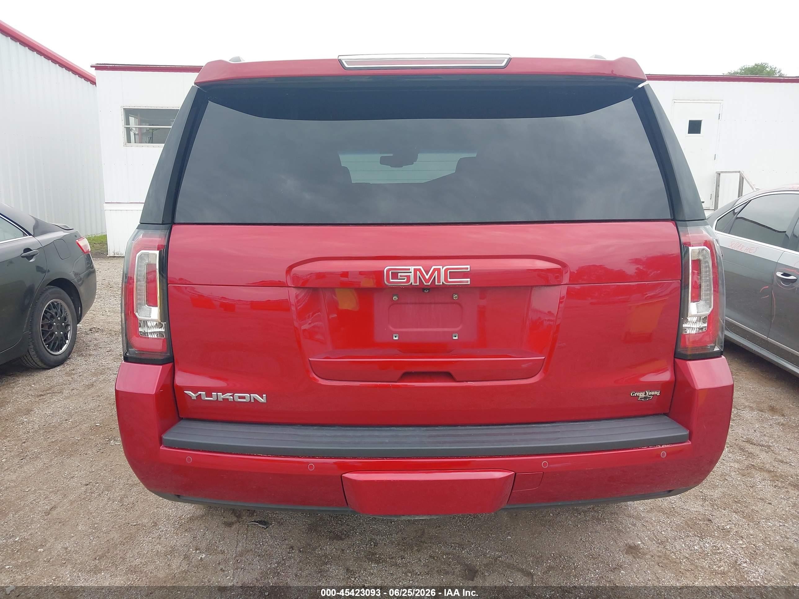 2015 Gmc Yukon Slt Red vin: 1GKS2BKC4FR684971