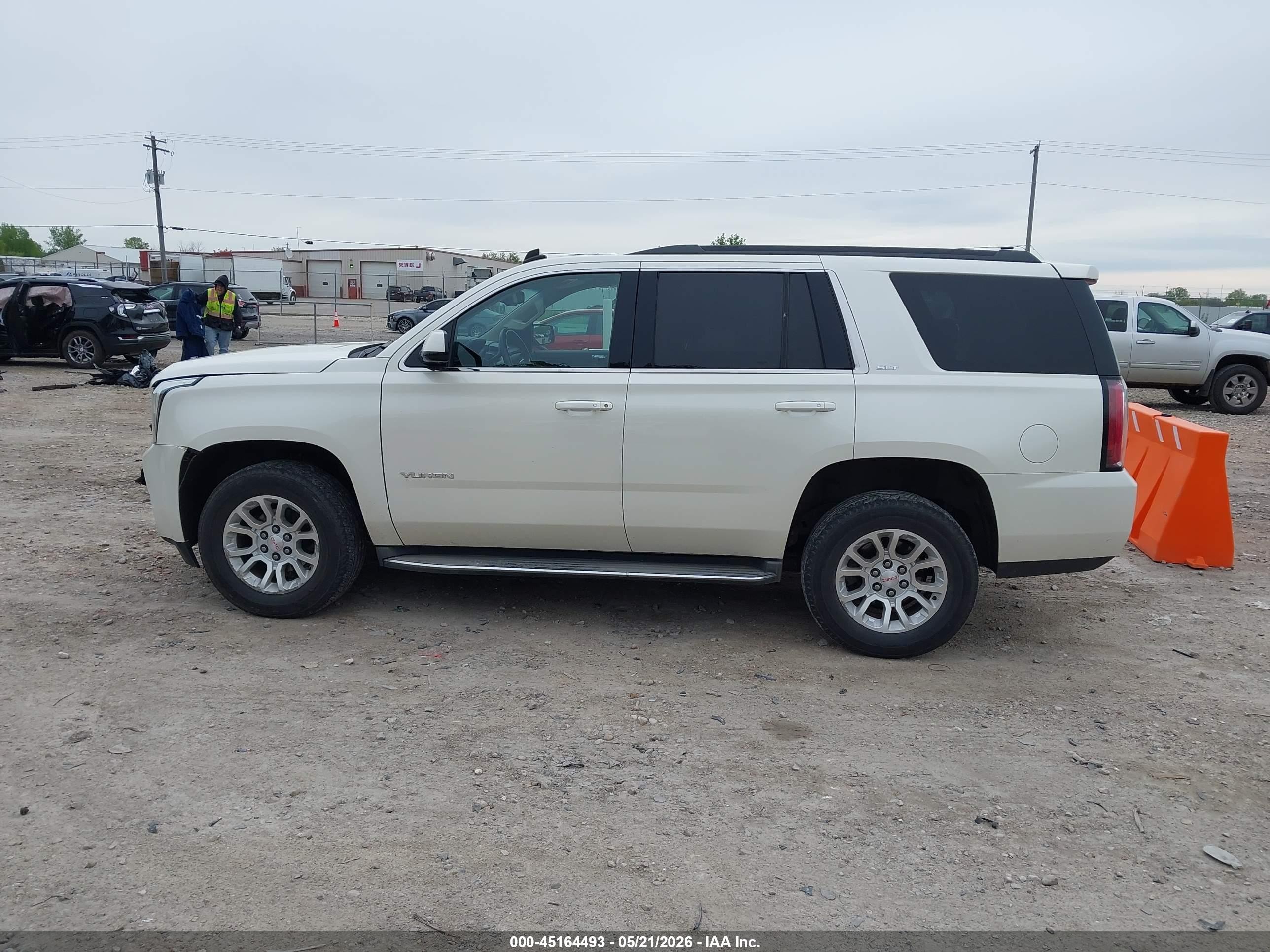 2015 Gmc Yukon Slt Белый vin: 1GKS2BKC5FR140303