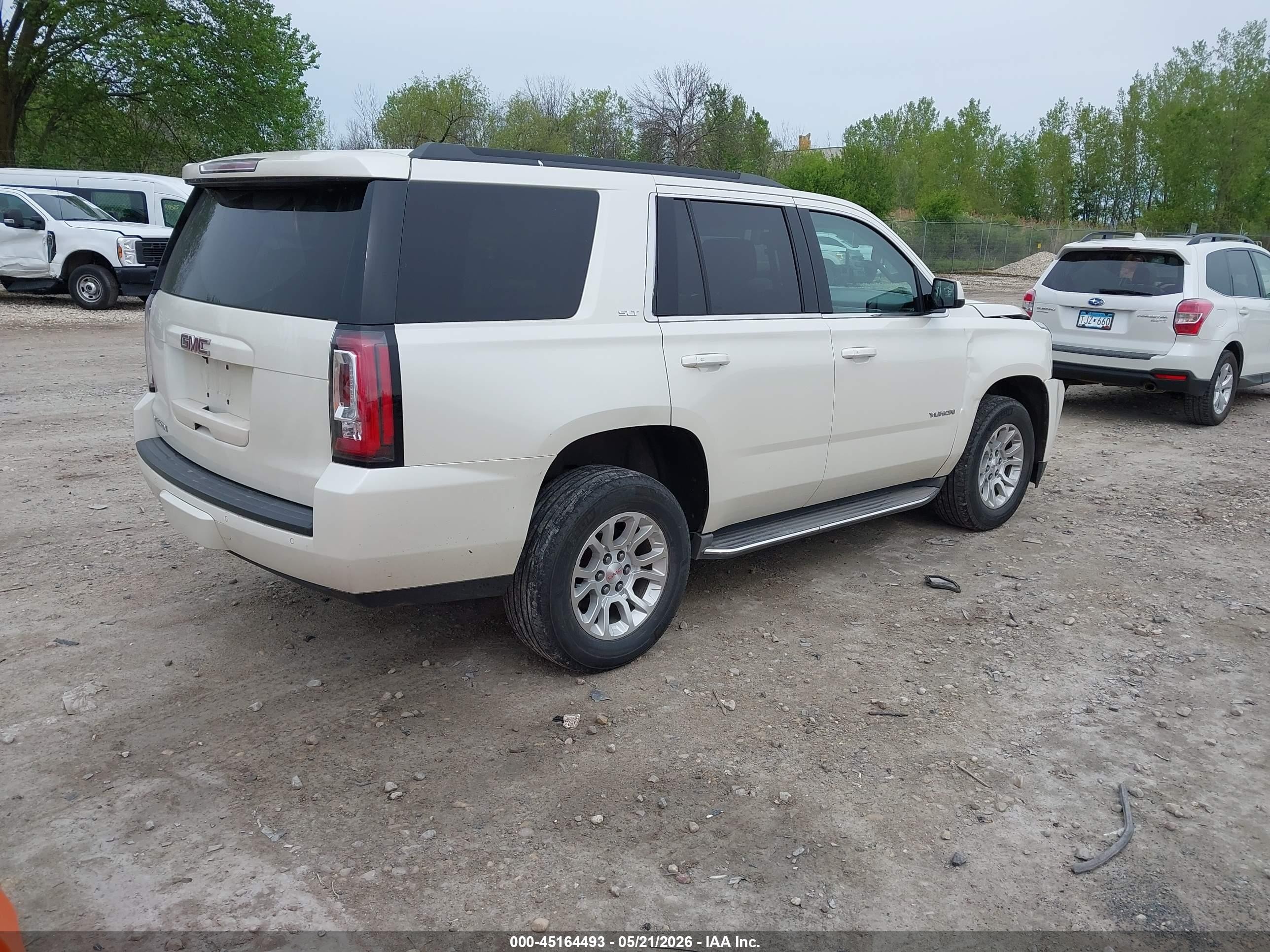 2015 Gmc Yukon Slt Белый vin: 1GKS2BKC5FR140303