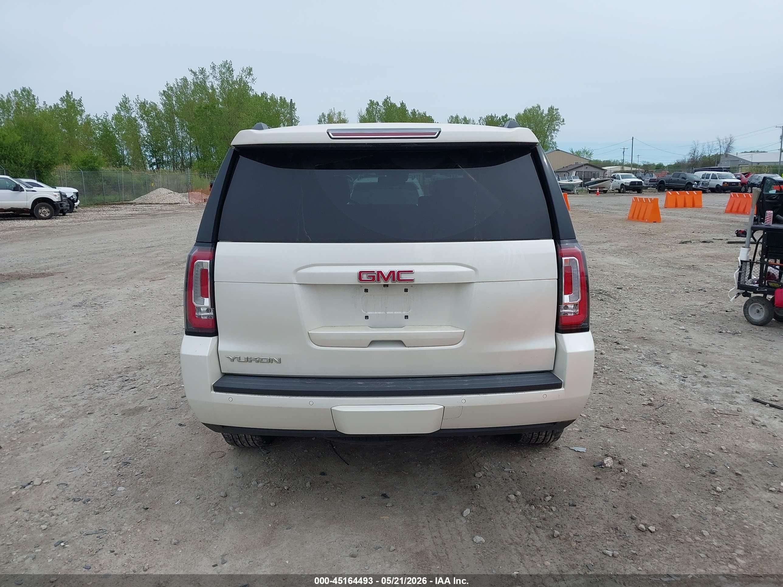 2015 Gmc Yukon Slt Белый vin: 1GKS2BKC5FR140303